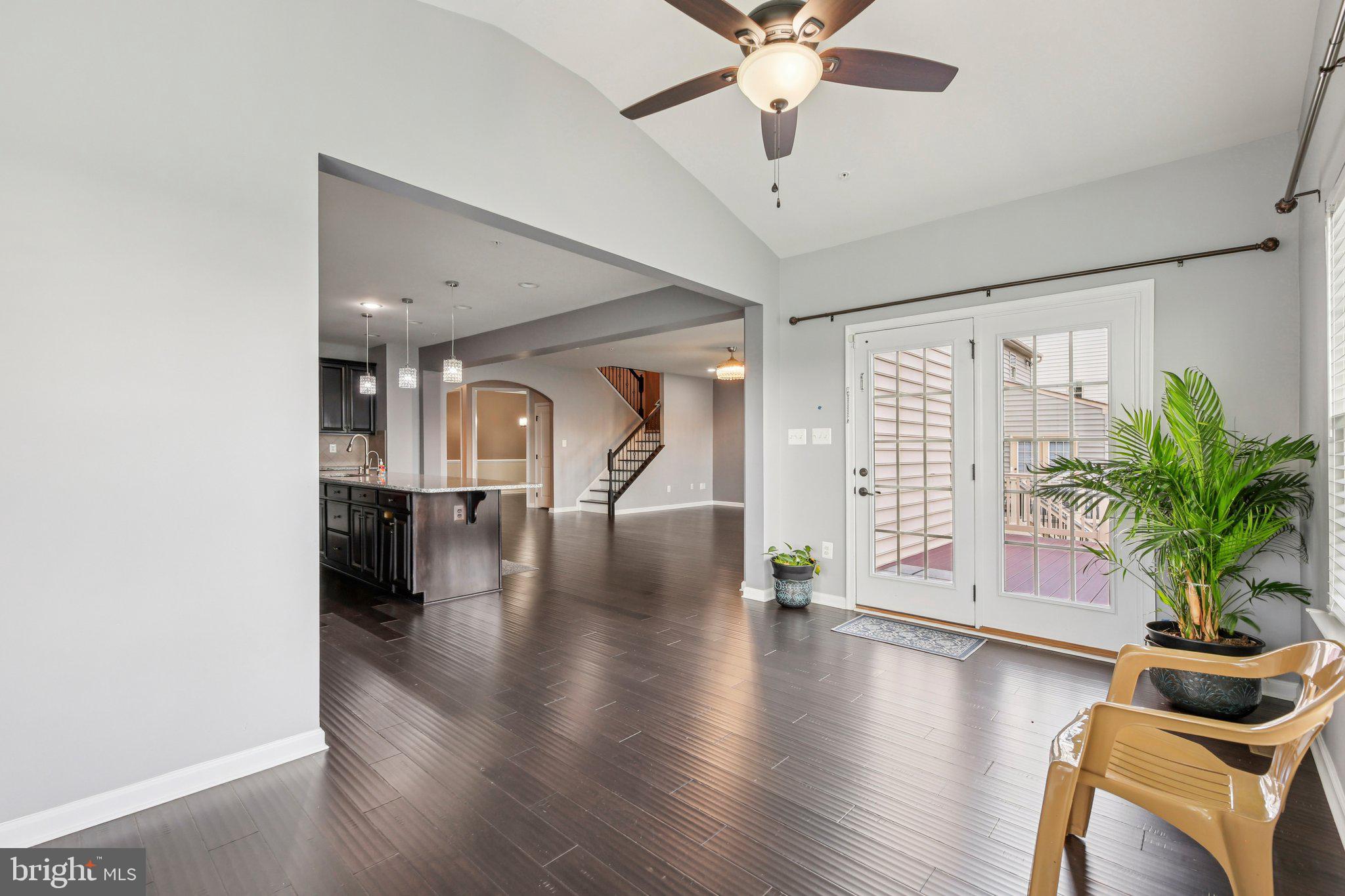 OAKDALE VILLAGE - Residential