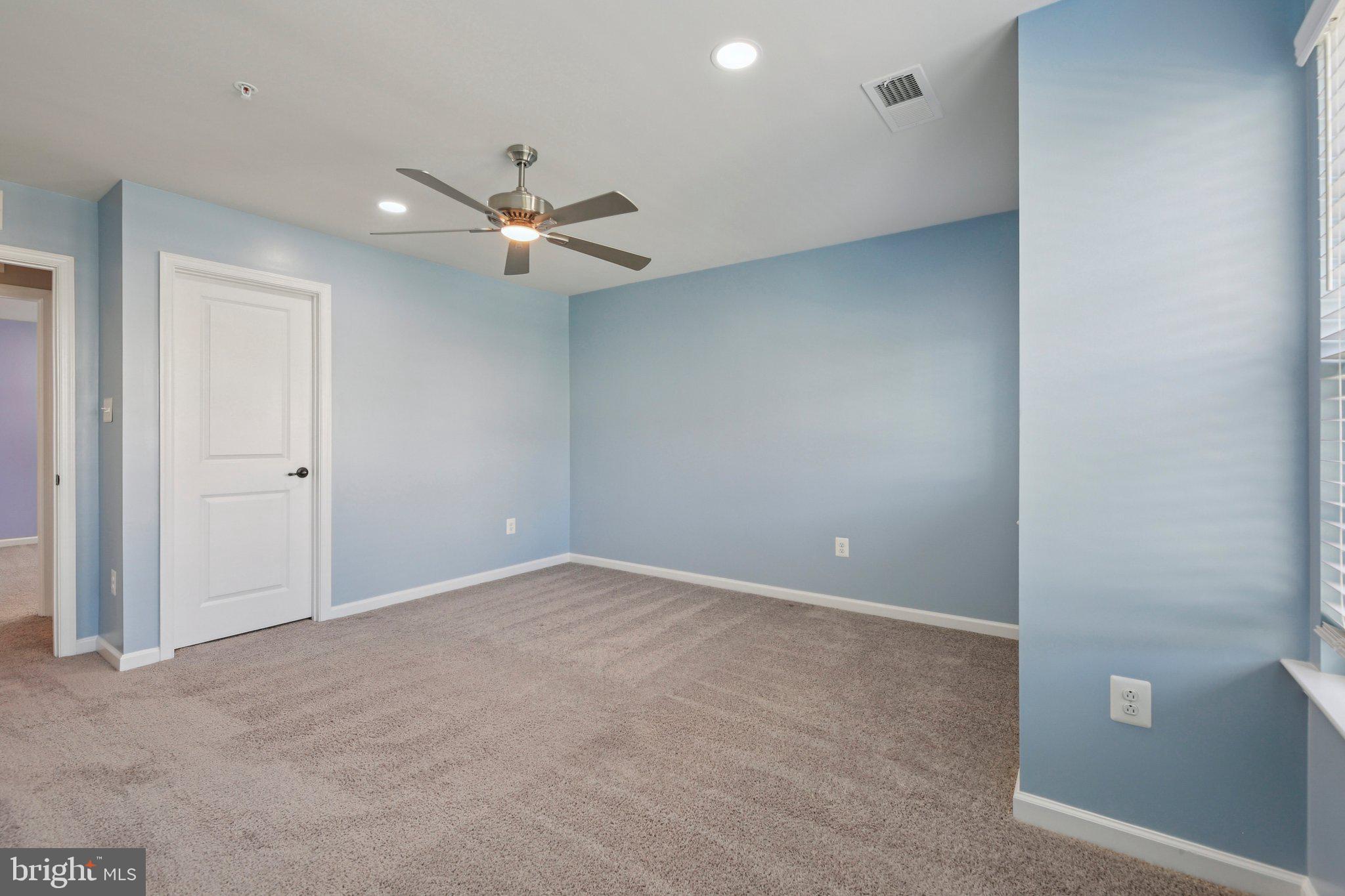 OAKDALE VILLAGE - Residential