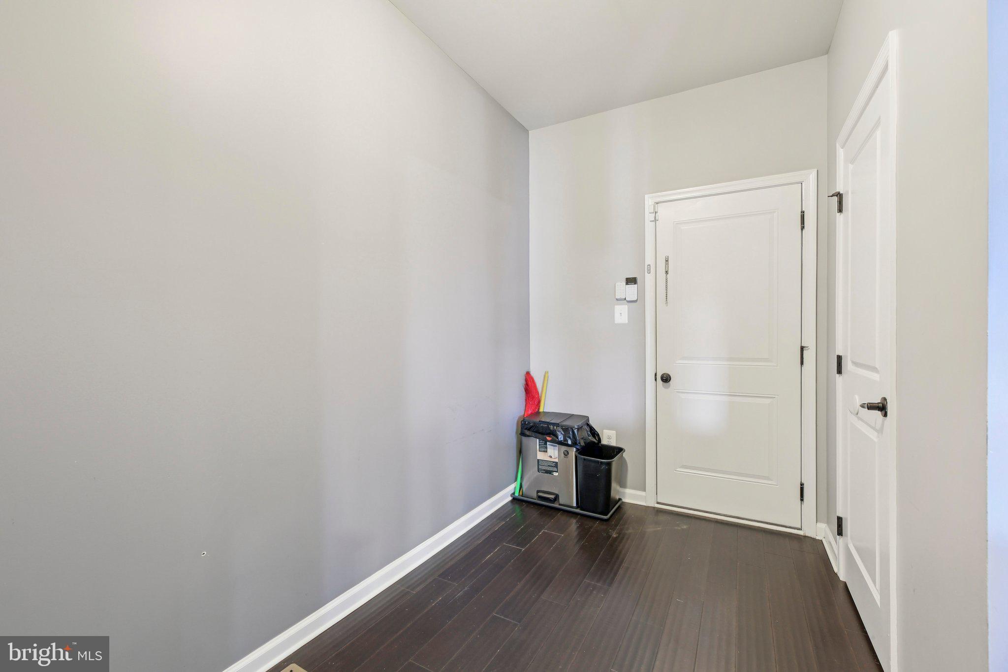 OAKDALE VILLAGE - Residential