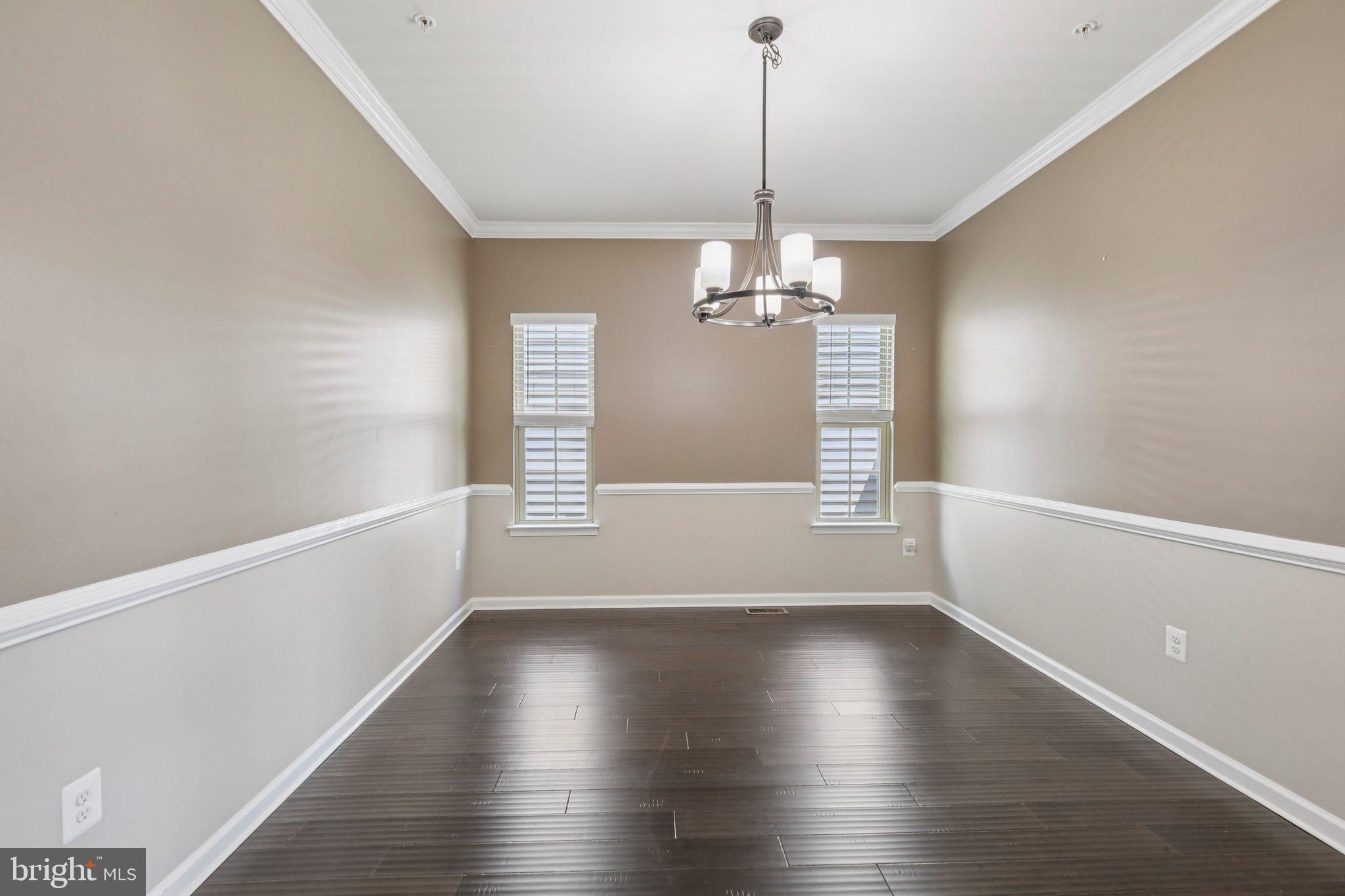 OAKDALE VILLAGE - Residential