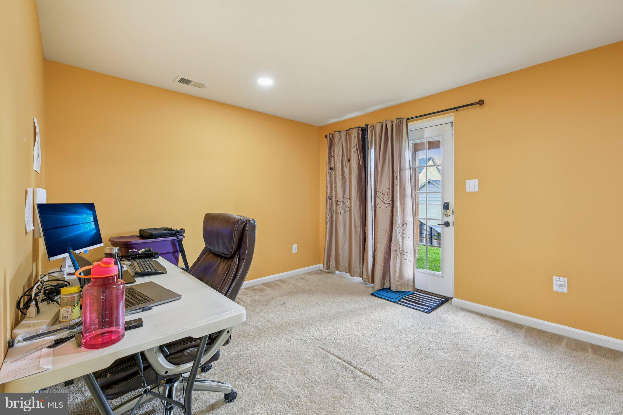 OAKDALE VILLAGE - Residential