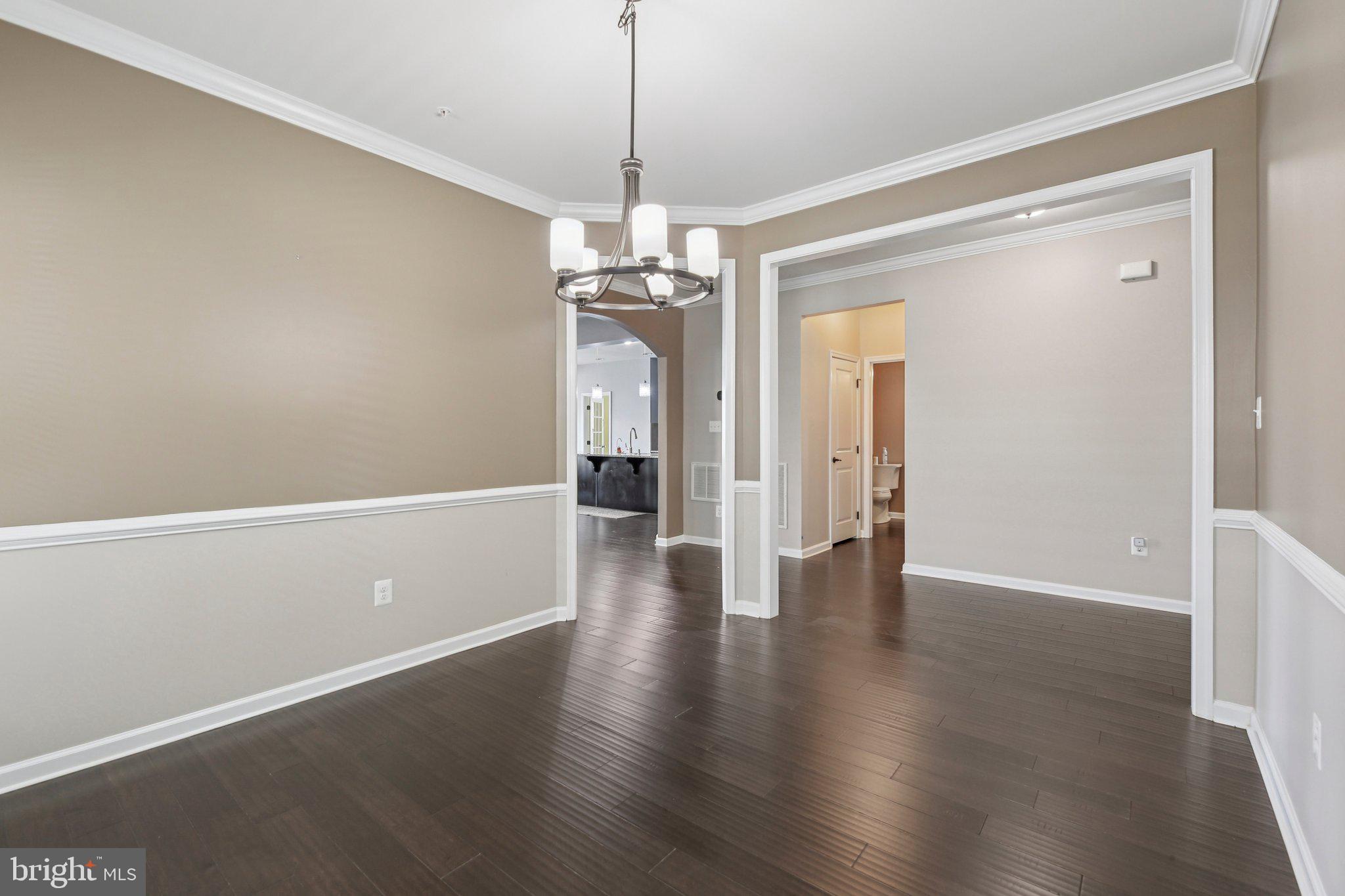 OAKDALE VILLAGE - Residential