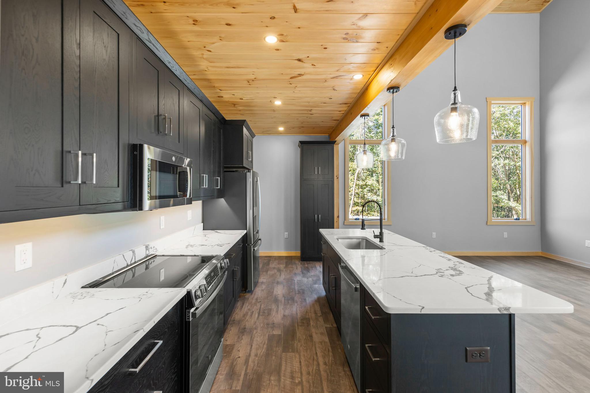 BLUFFS ON THE POTOMAC - Residential