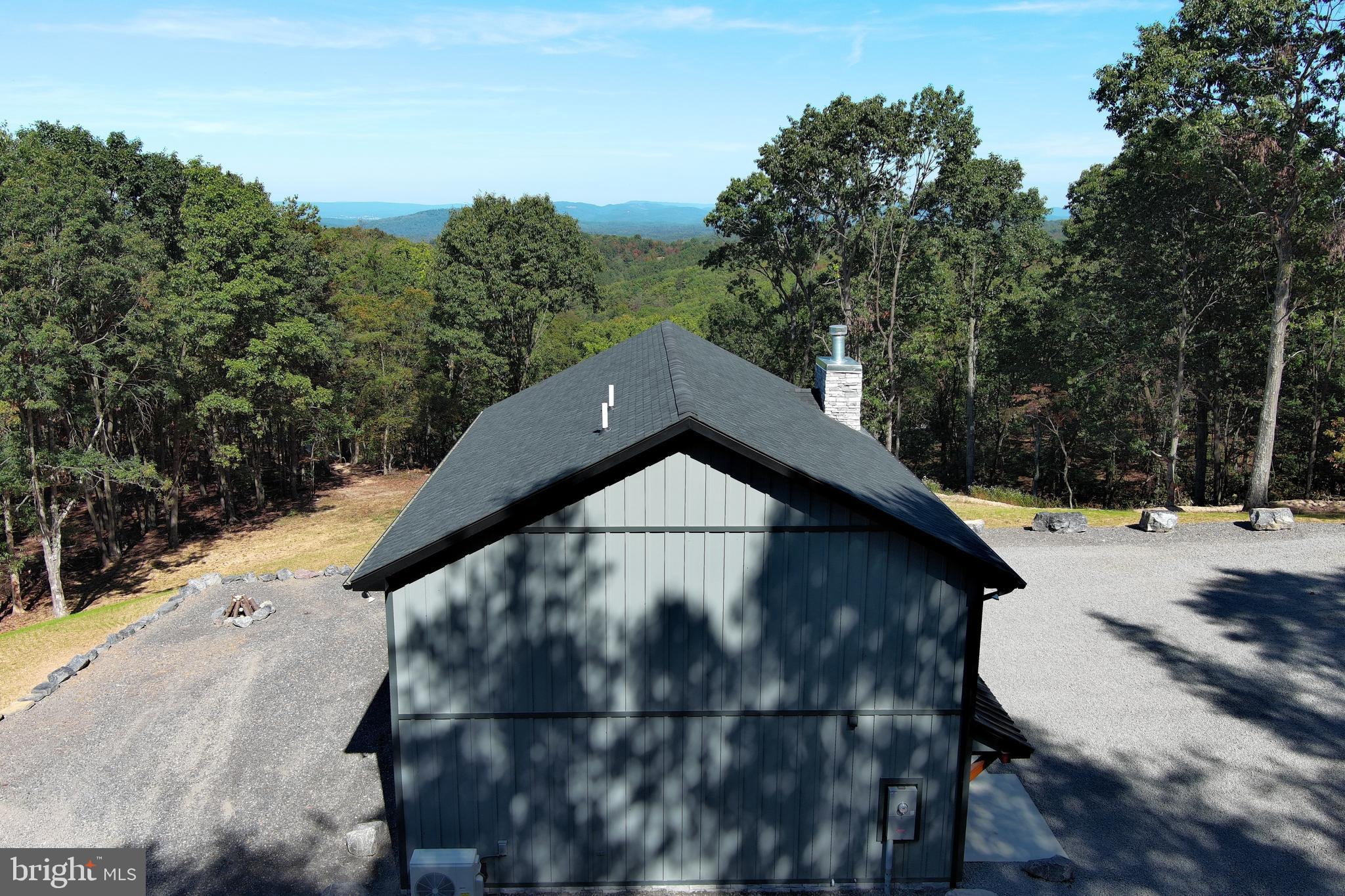 BLUFFS ON THE POTOMAC - Residential