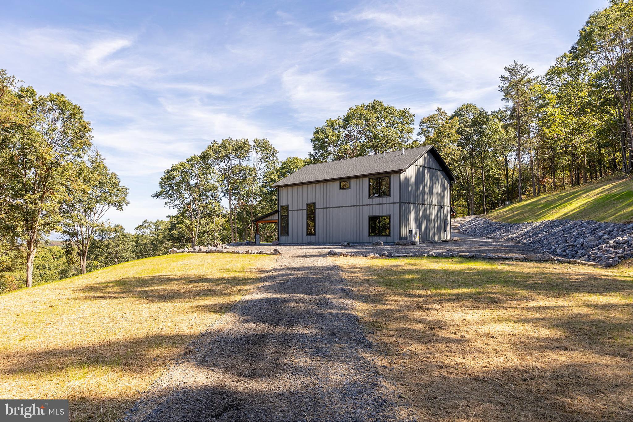 BLUFFS ON THE POTOMAC - Residential