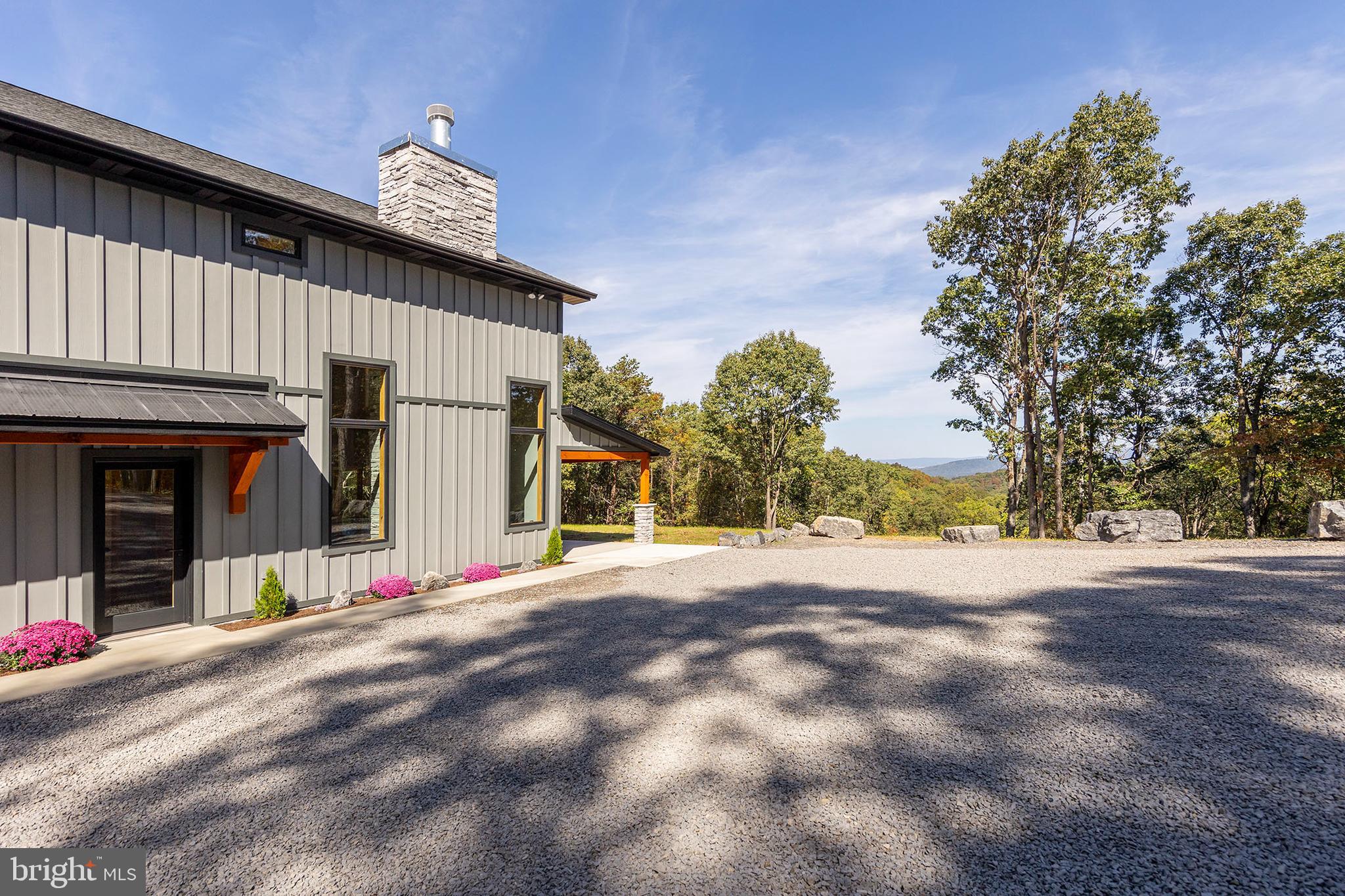 BLUFFS ON THE POTOMAC - Residential