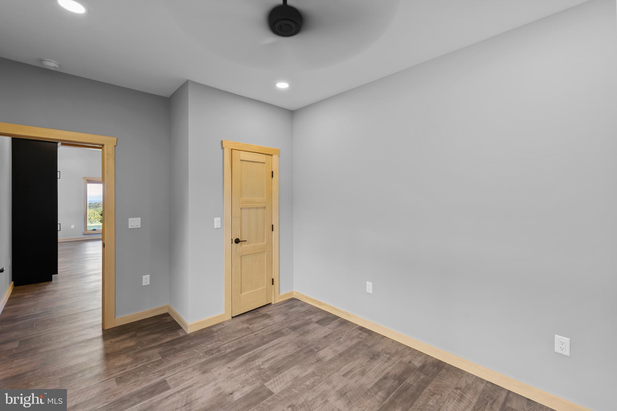 BLUFFS ON THE POTOMAC - Residential