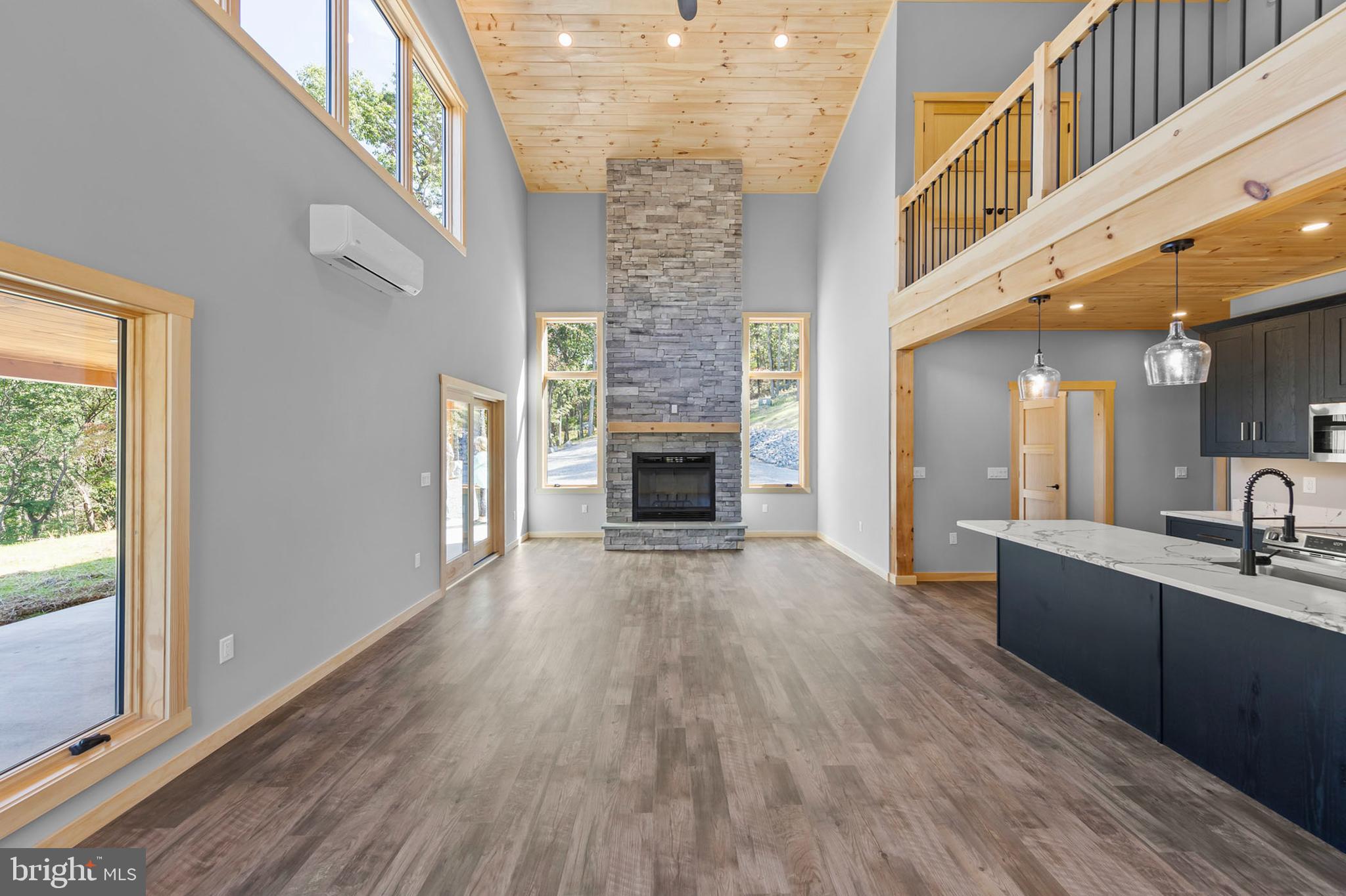 BLUFFS ON THE POTOMAC - Residential