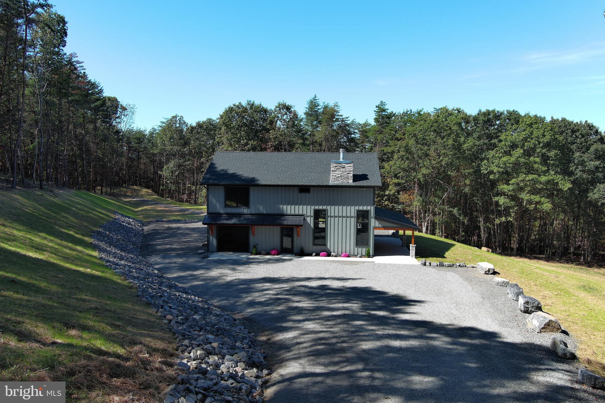BLUFFS ON THE POTOMAC - Residential
