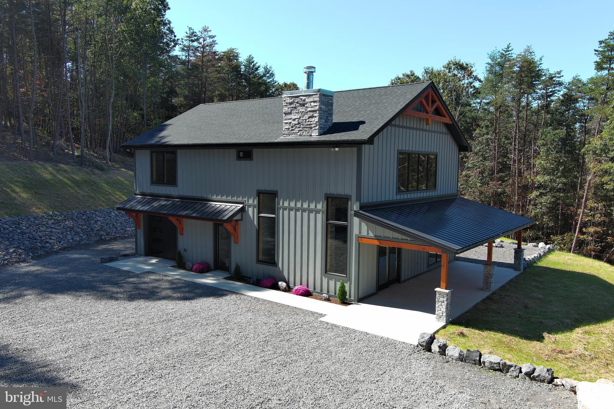 BLUFFS ON THE POTOMAC - Residential