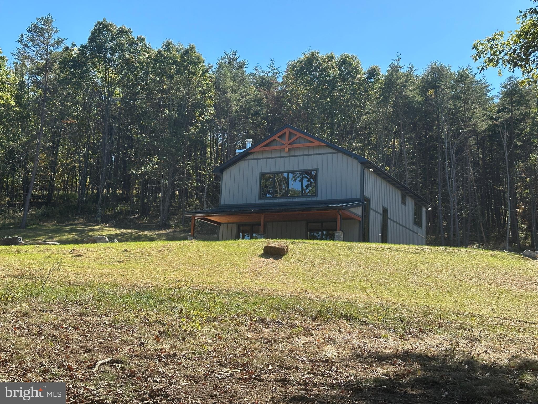 BLUFFS ON THE POTOMAC - Residential