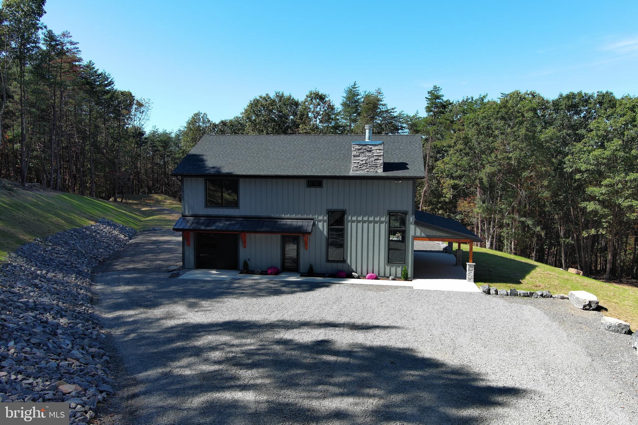 BLUFFS ON THE POTOMAC - Residential