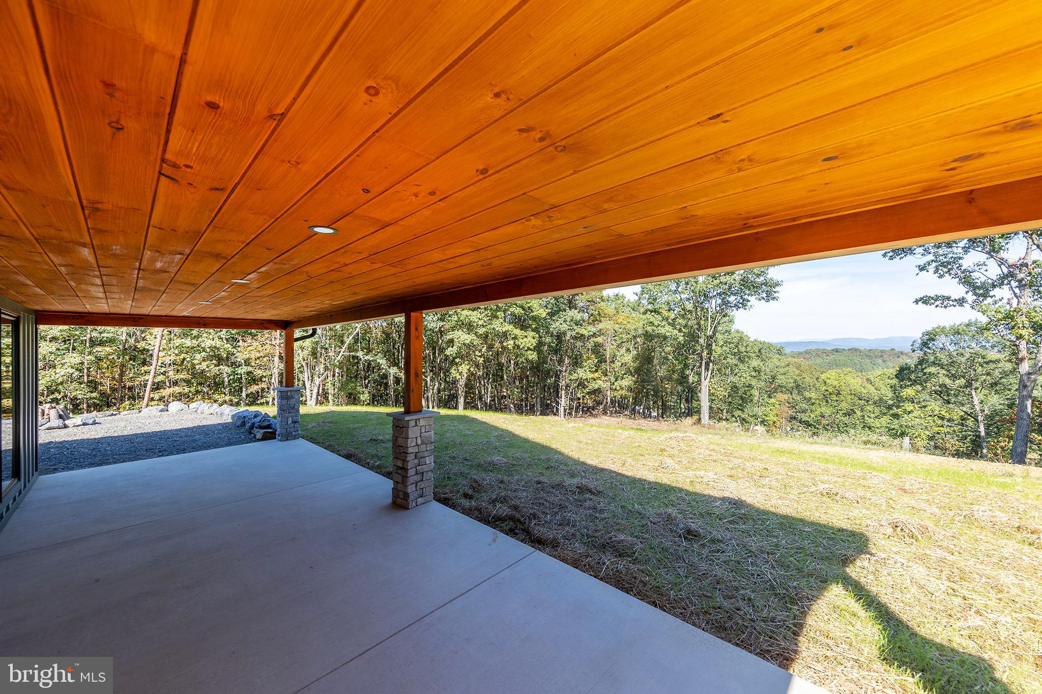 BLUFFS ON THE POTOMAC - Residential