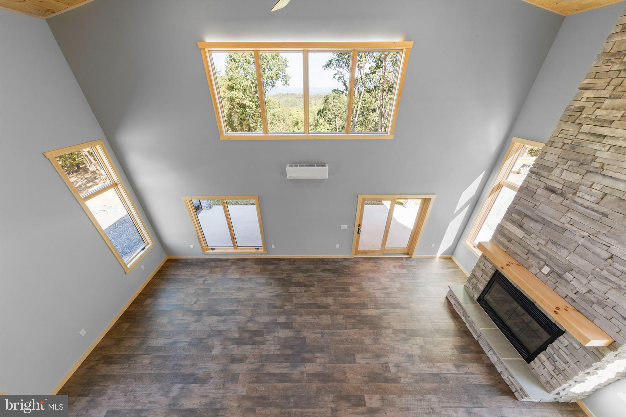 BLUFFS ON THE POTOMAC - Residential