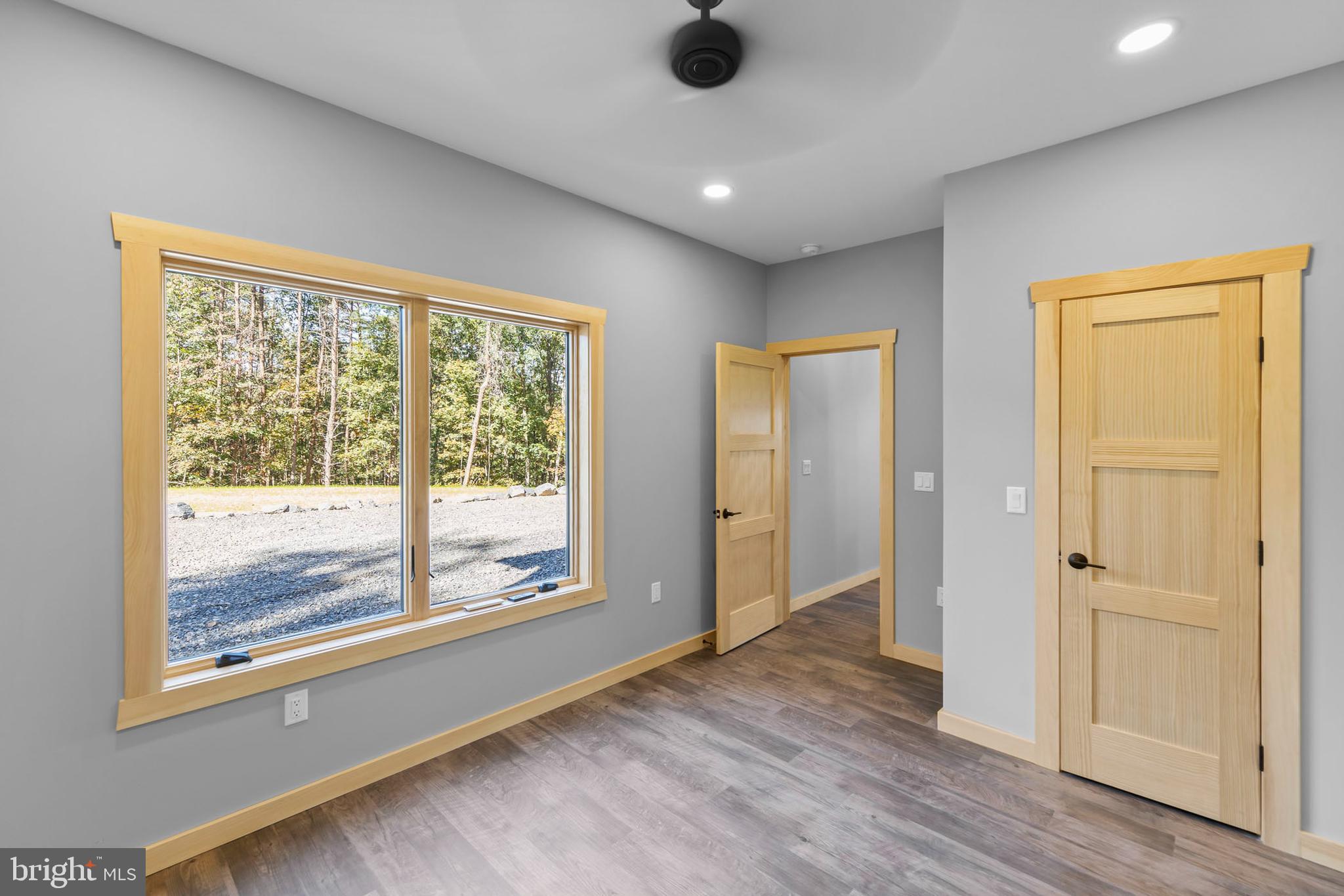 BLUFFS ON THE POTOMAC - Residential