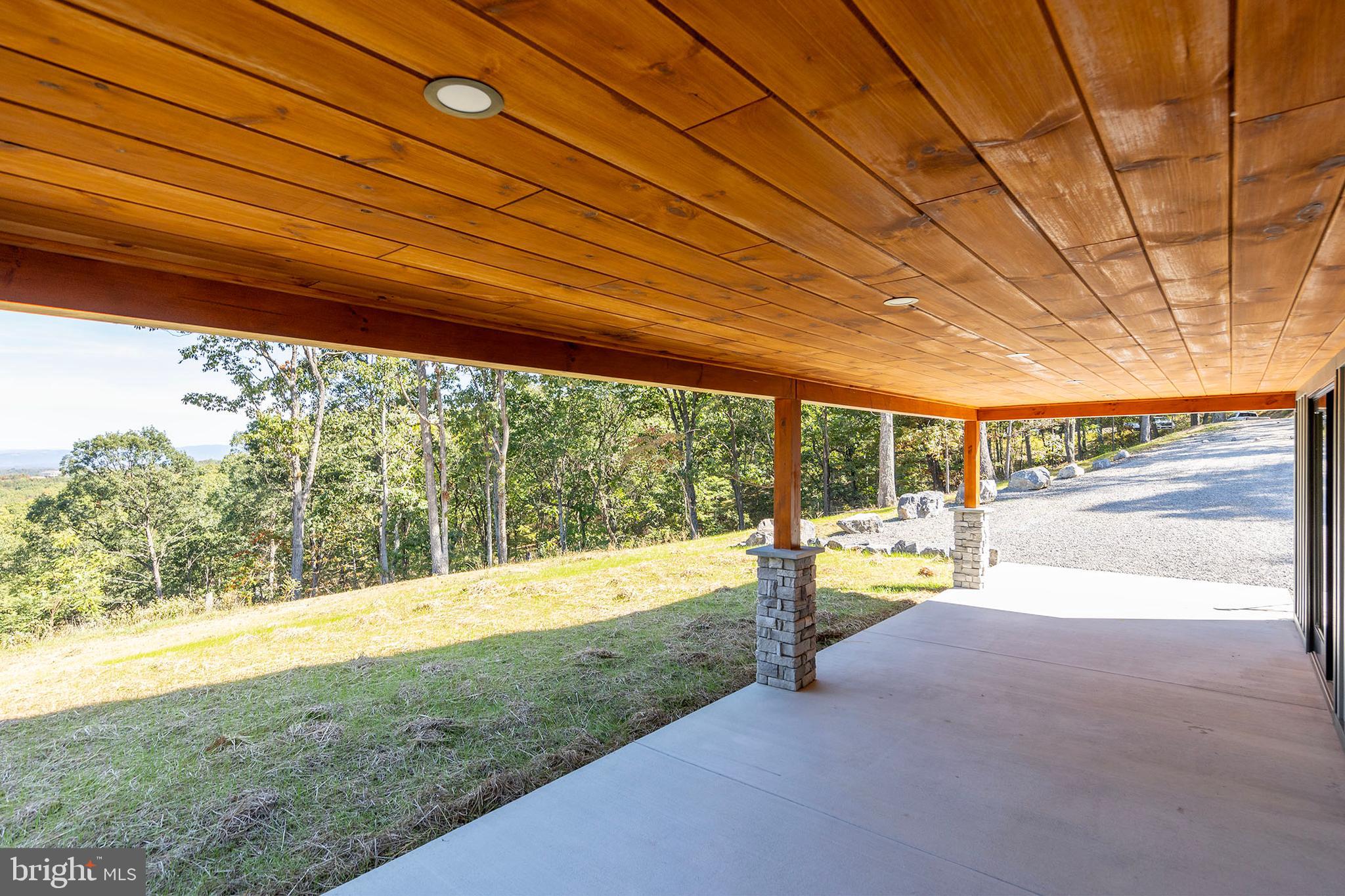 BLUFFS ON THE POTOMAC - Residential