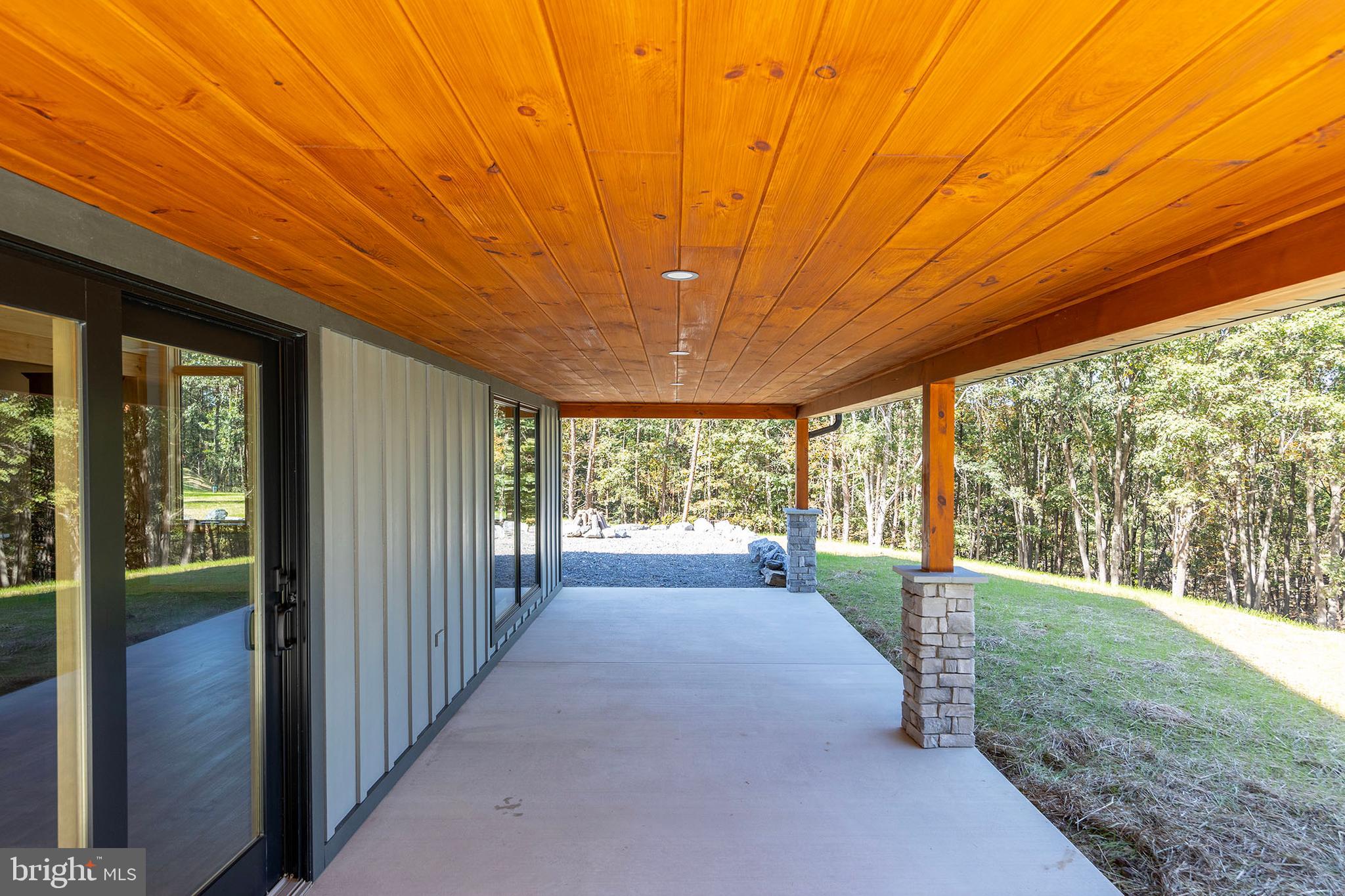 BLUFFS ON THE POTOMAC - Residential