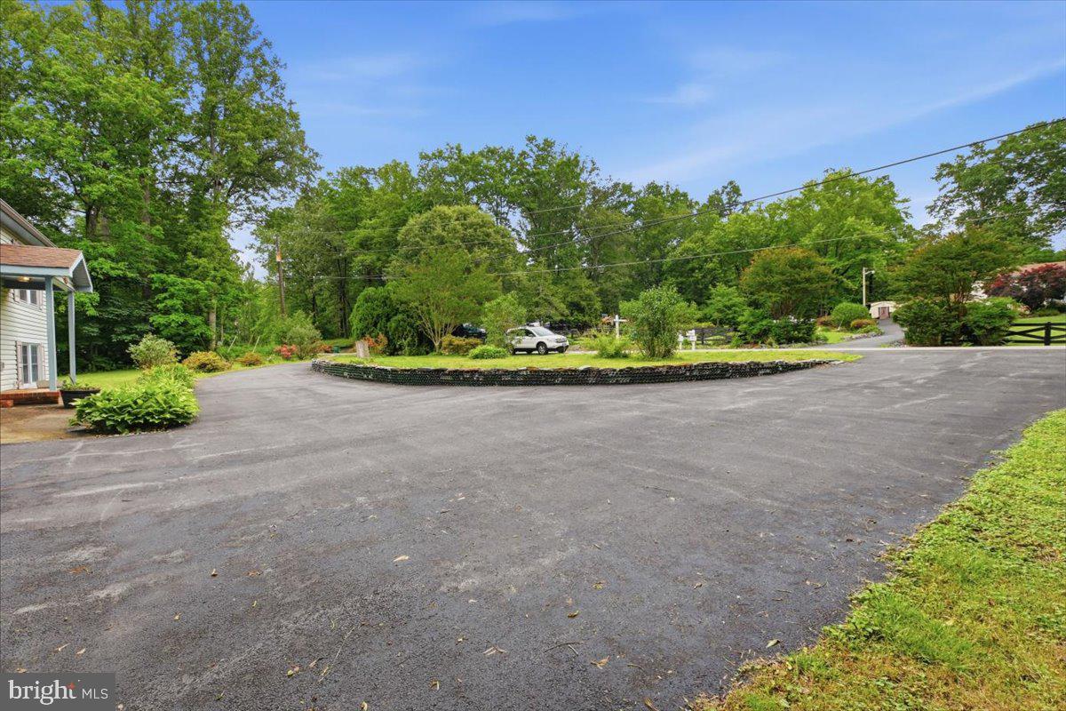 1022 LAKEVIEW DRIVE