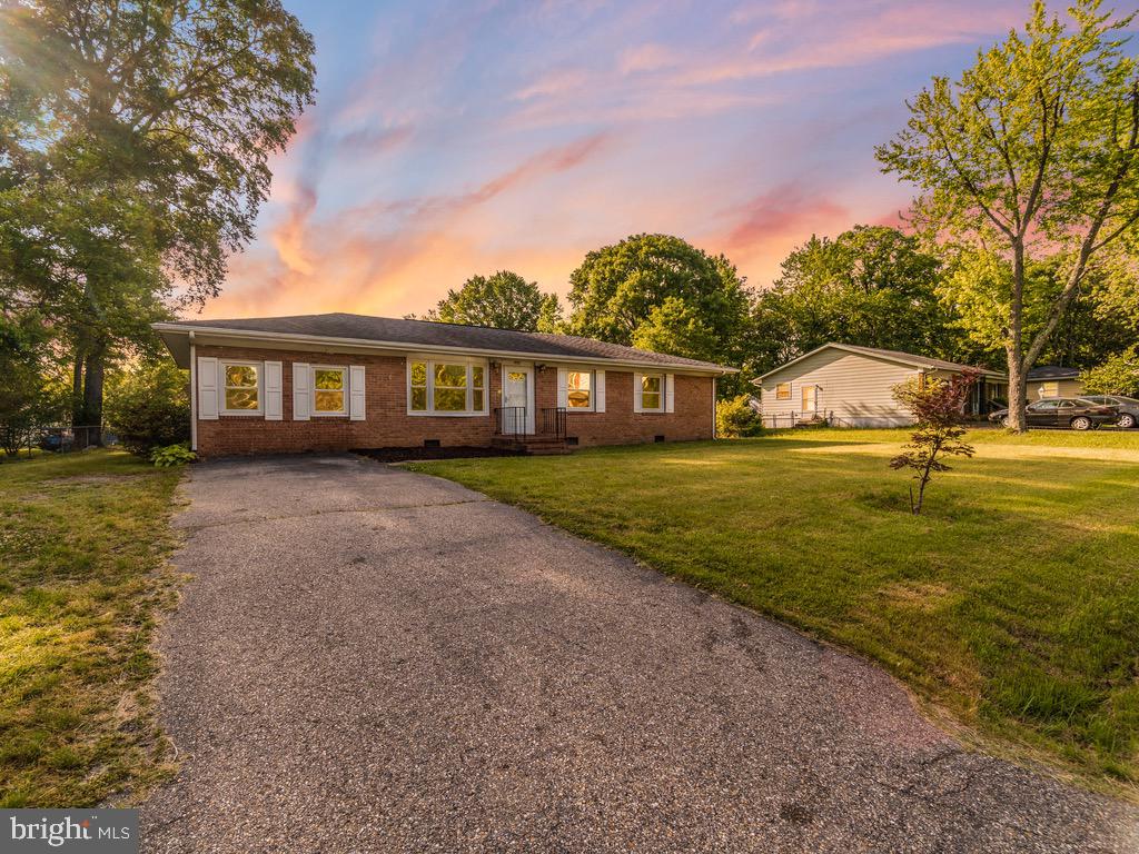 WAVERLY VILLAGE - Residential