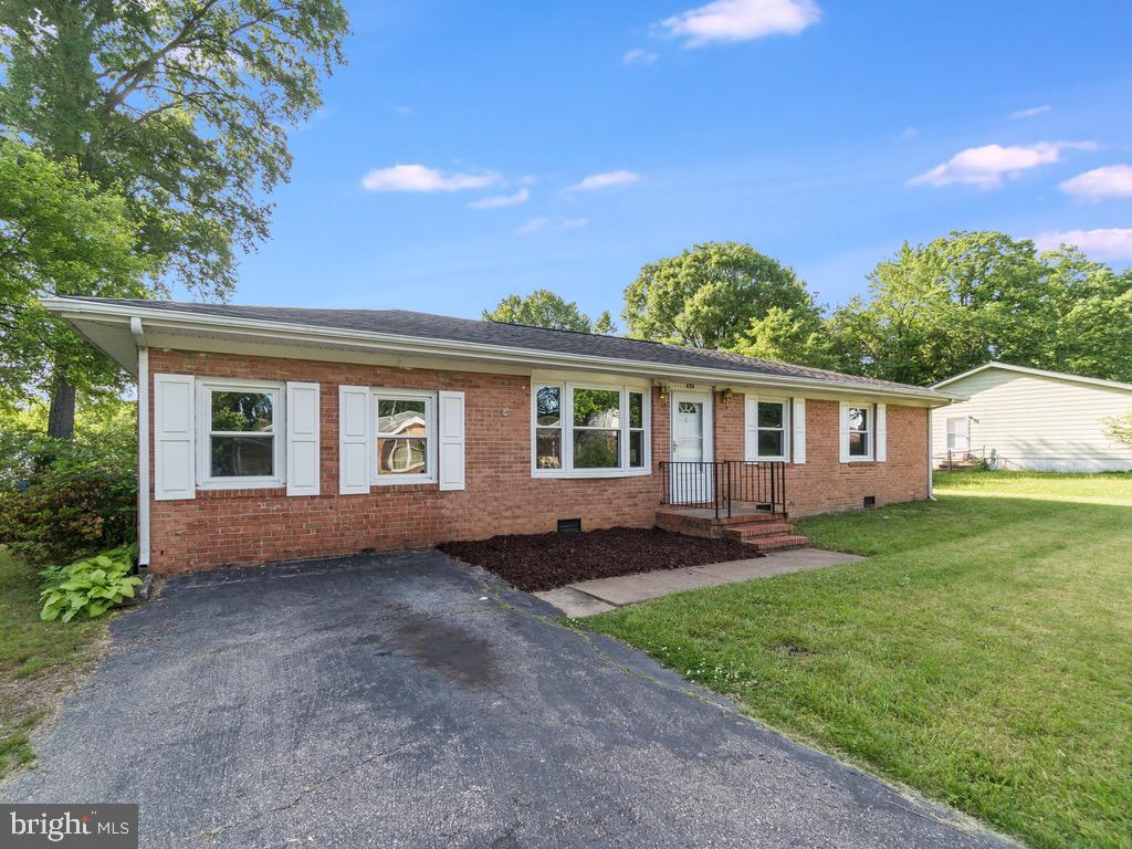 WAVERLY VILLAGE - Residential