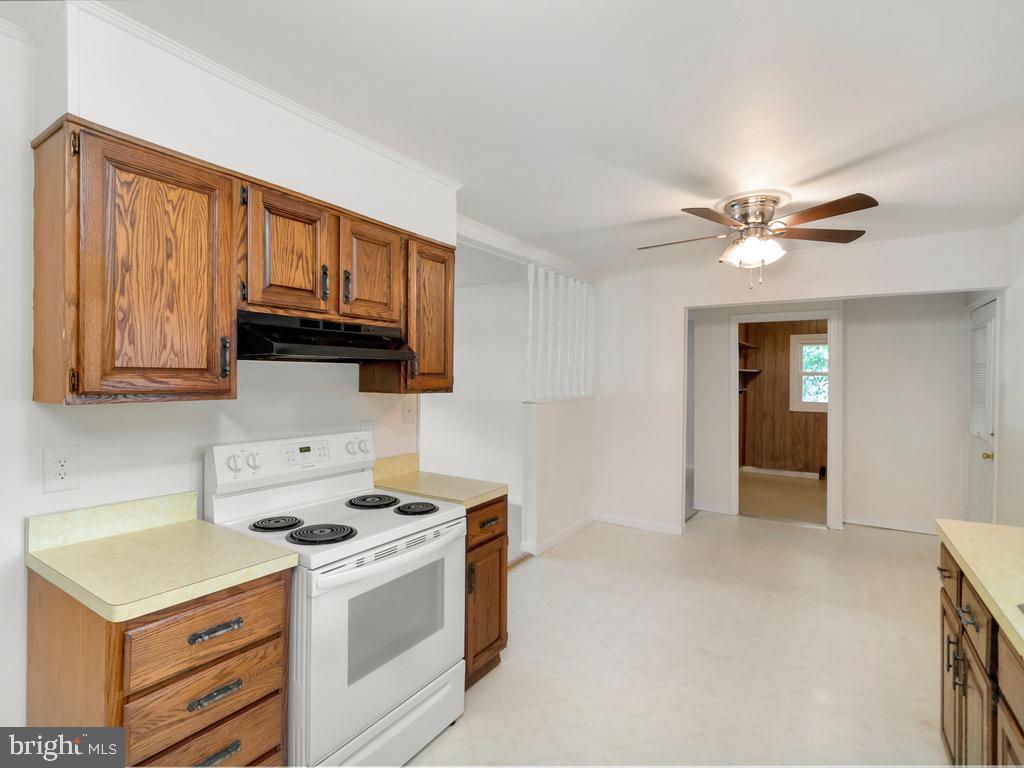 WAVERLY VILLAGE - Residential