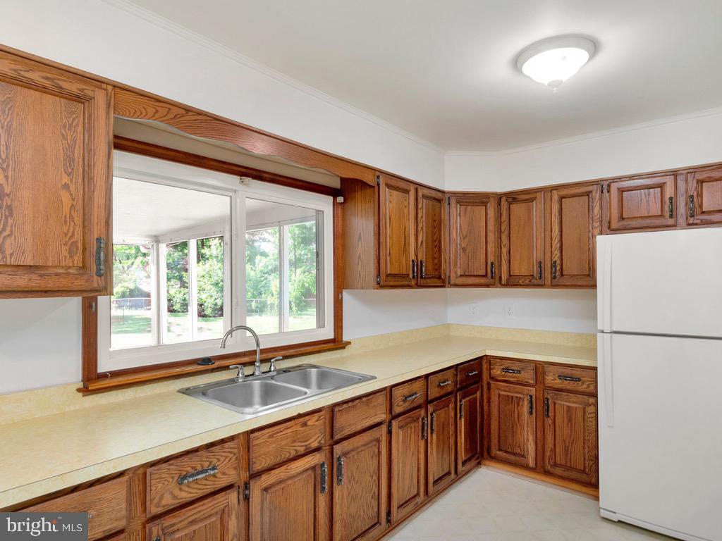 WAVERLY VILLAGE - Residential