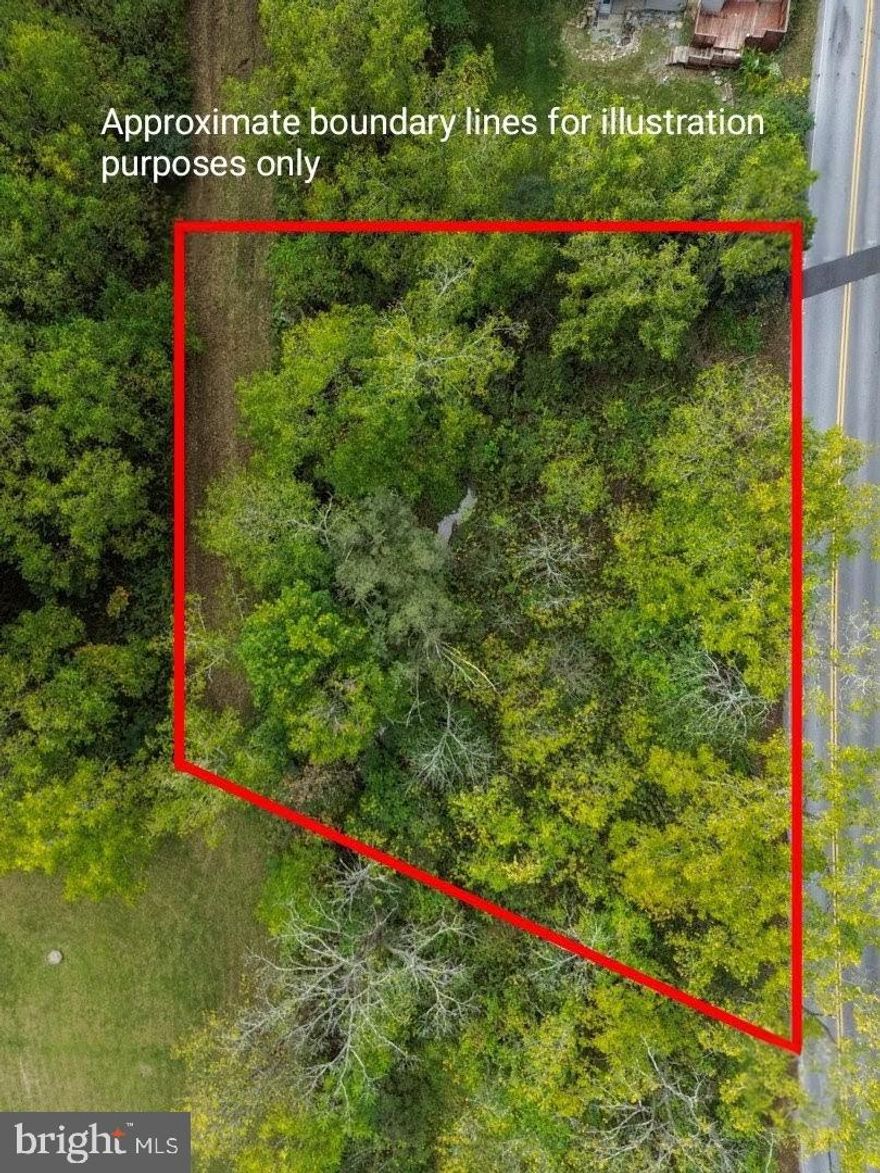 Opportunity awaits with this 0.33 acre lot ideally located in Bedford Township! Enjoy the convenience of public water and sewer hookups -just need to tap in, making your future build even easier. Excellent location just being minutes from the PA Turnpike. Close to the Industrial Park and Bedford Airport and a short drive to Historic Downtown Bedford, filled with shops, restaurants, movie theater, and more. Whether you're planning a residential build or considering an investment opportunity, this property offers flexibility to build to suit your needs.