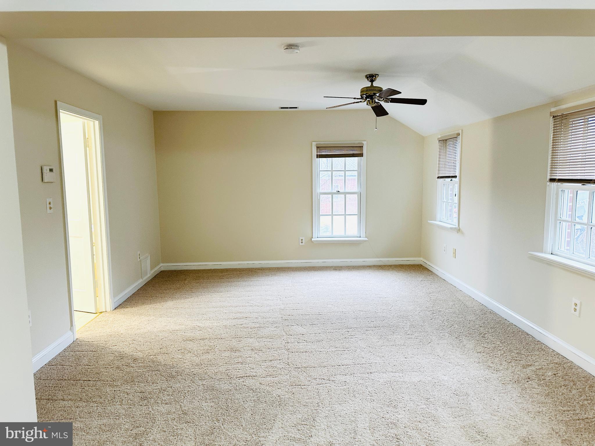 HENDRY ESTATES - Residential Lease