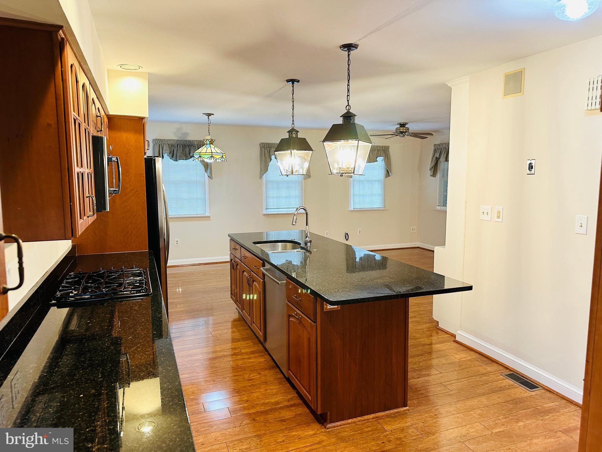 HENDRY ESTATES - Residential Lease