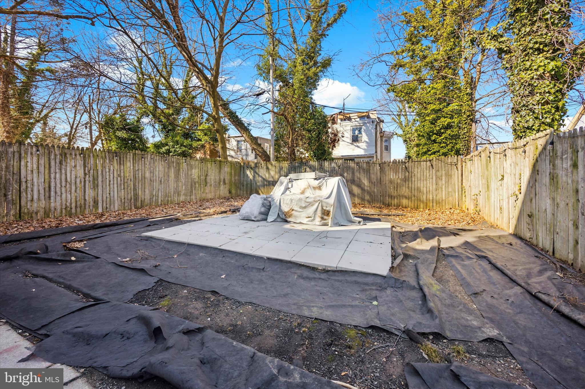 GERMANTOWN (EAST) - Residential