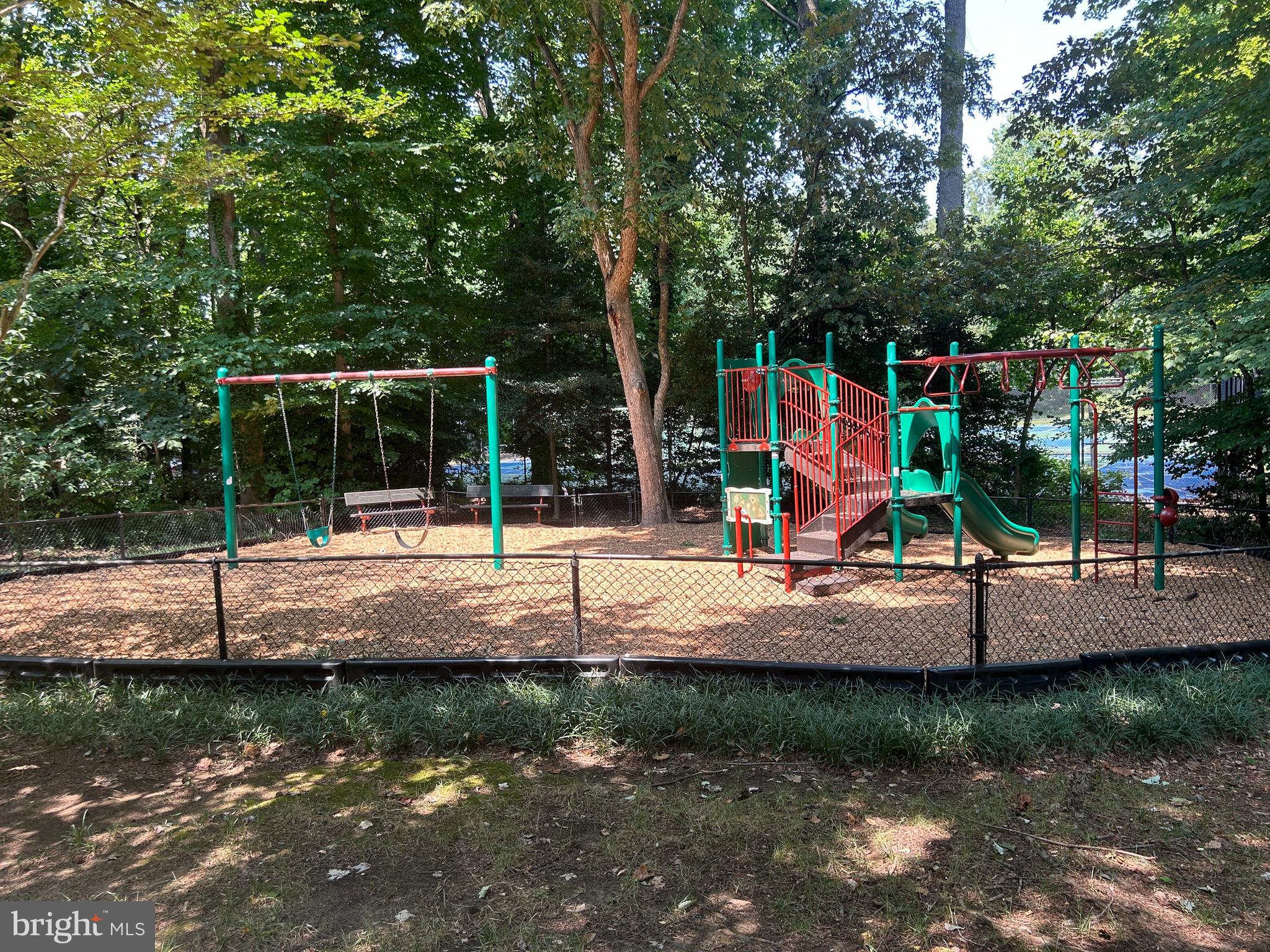 RIVA TRACE/SUMMER PLACE - Residential