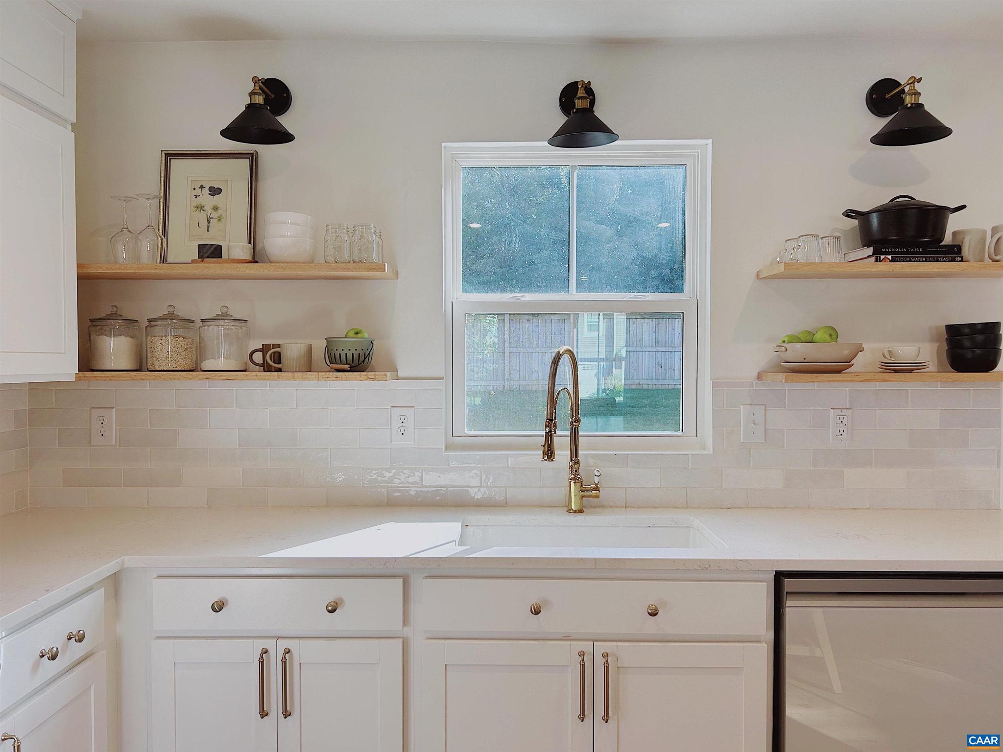 CLAYBROOK - Residential