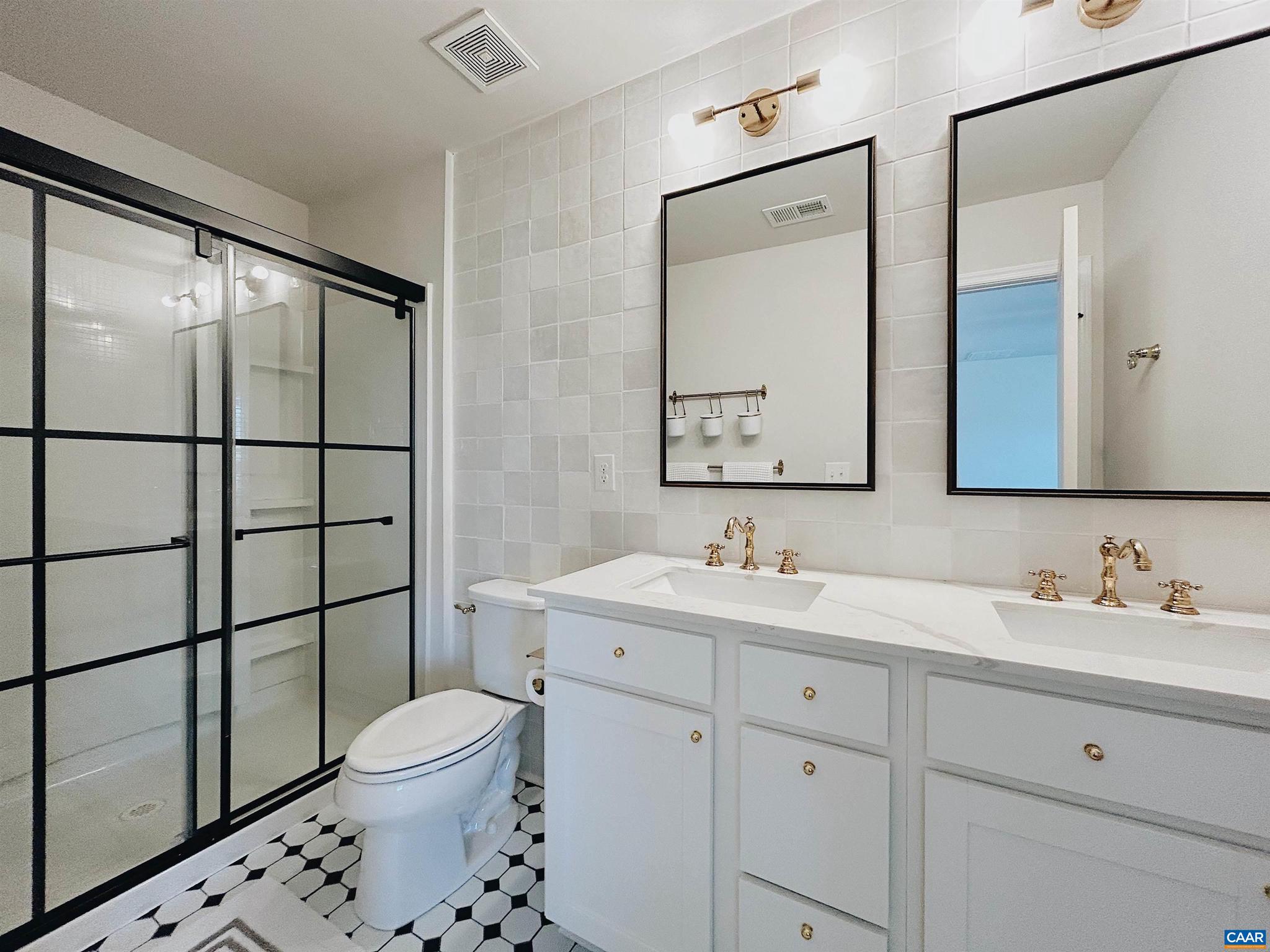 CLAYBROOK - Residential