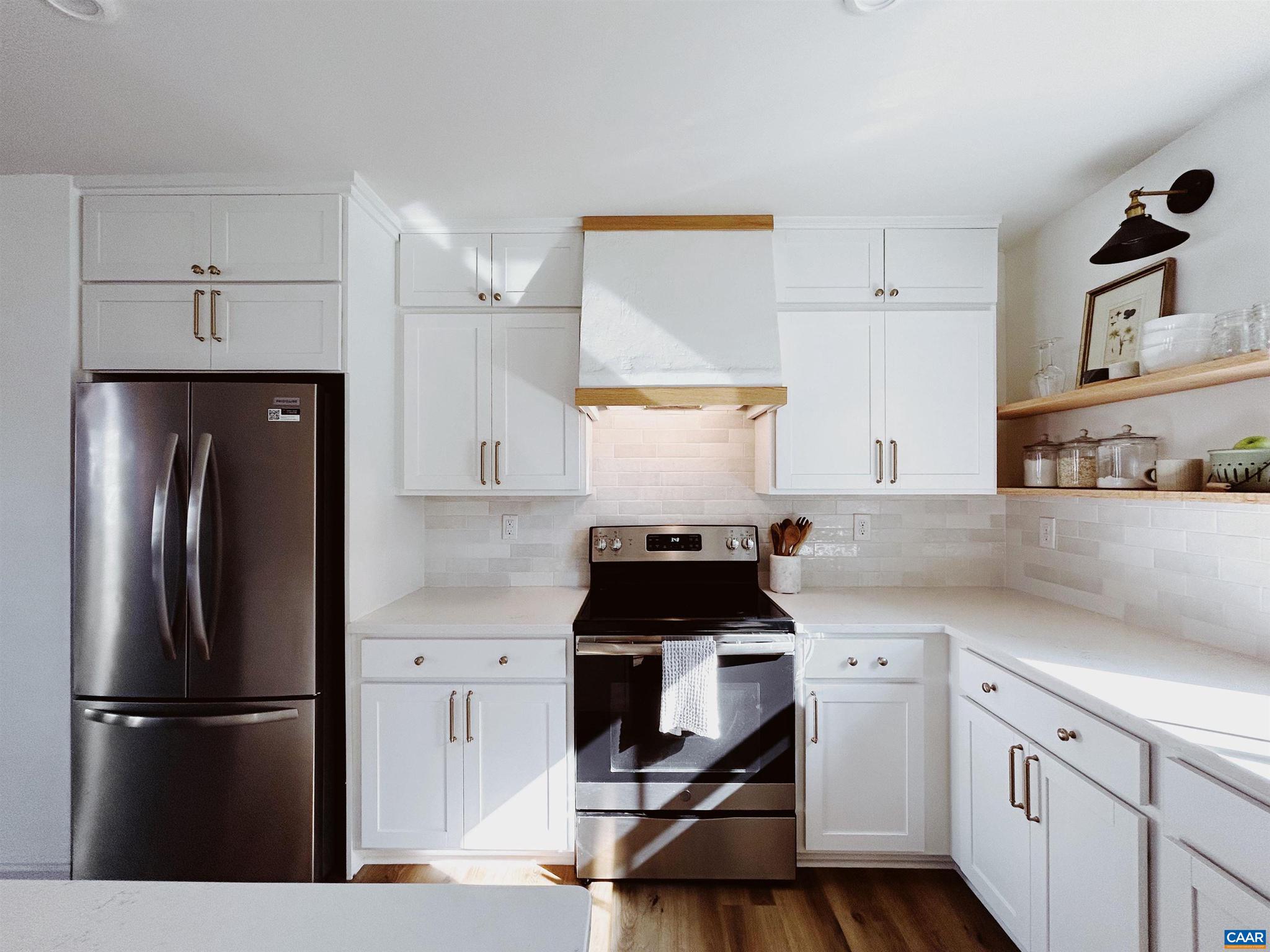 CLAYBROOK - Residential