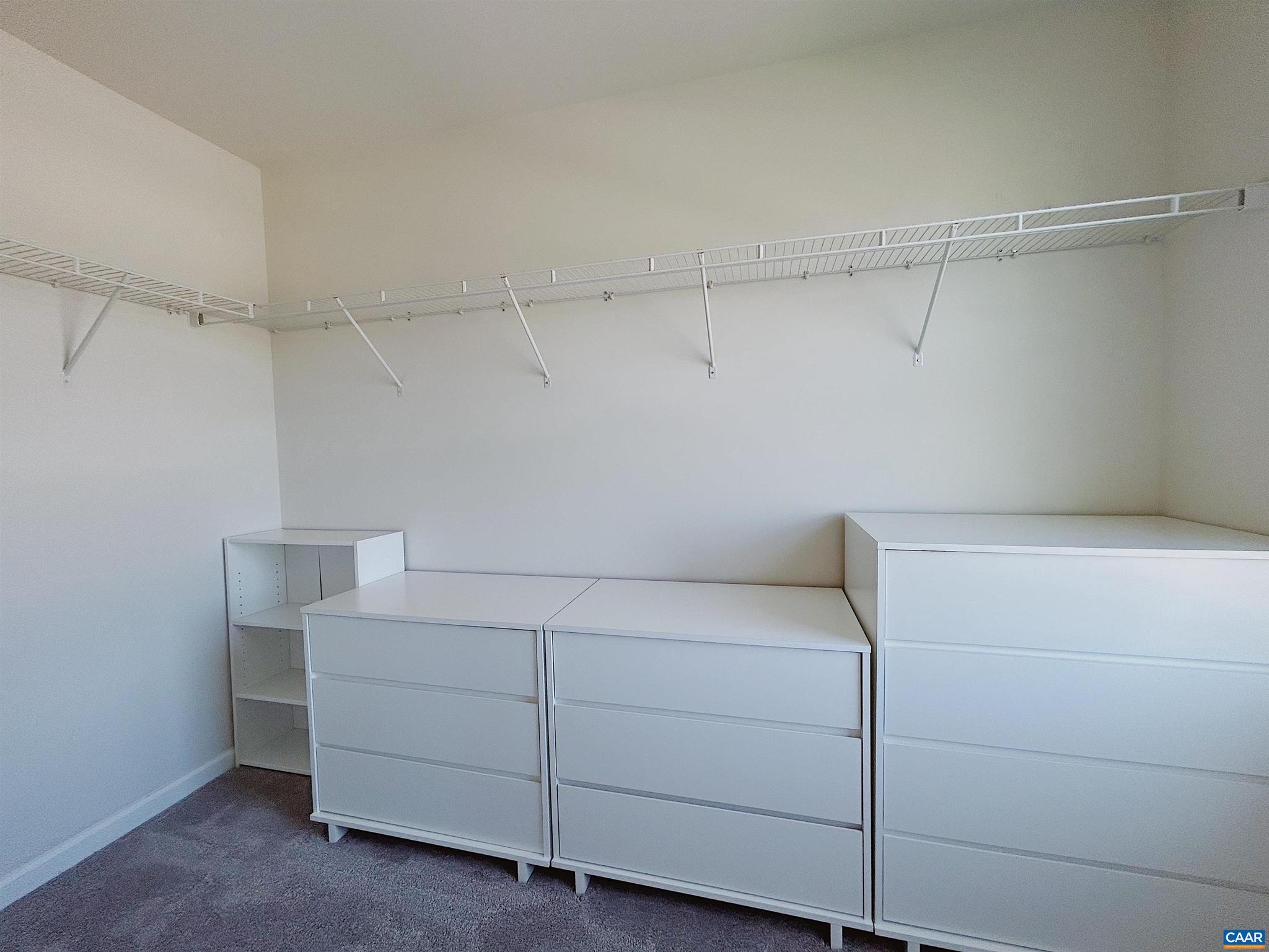 CLAYBROOK - Residential