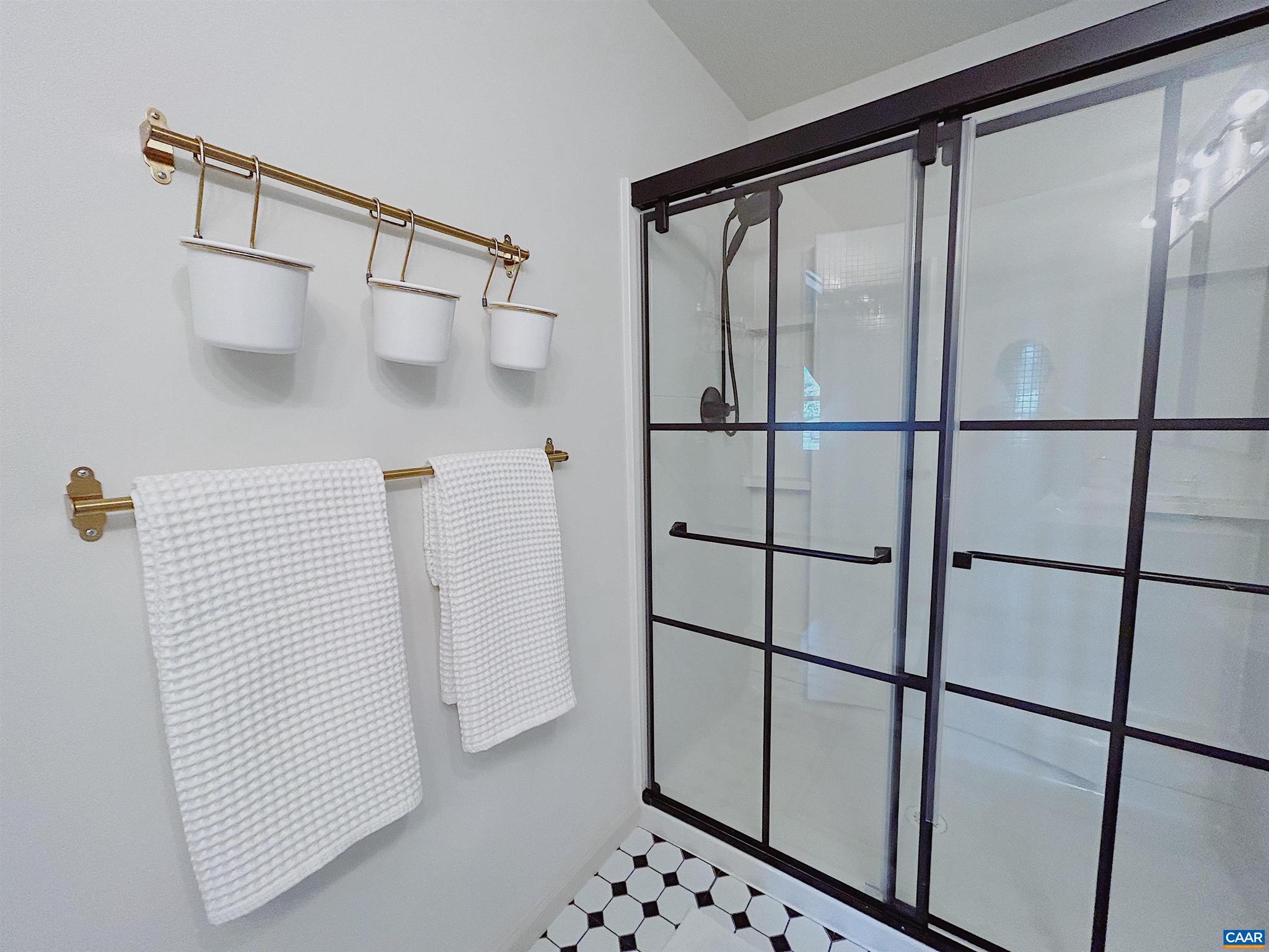 CLAYBROOK - Residential