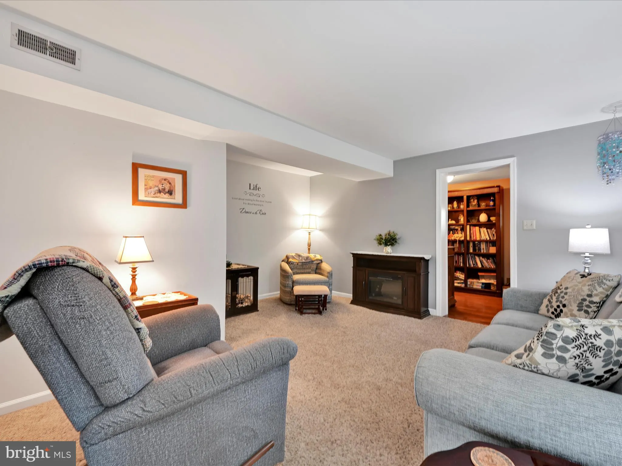 Lititz, Pennsylvania 17543, United States, 4 Bedrooms Bedrooms, ,2 BathroomsBathrooms,Residential,Coming Soon,164346