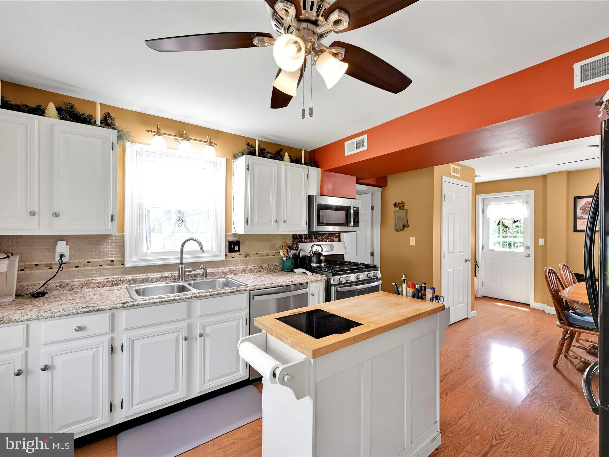 Lititz, Pennsylvania 17543, United States, 4 Bedrooms Bedrooms, ,2 BathroomsBathrooms,Residential,Coming Soon,164346