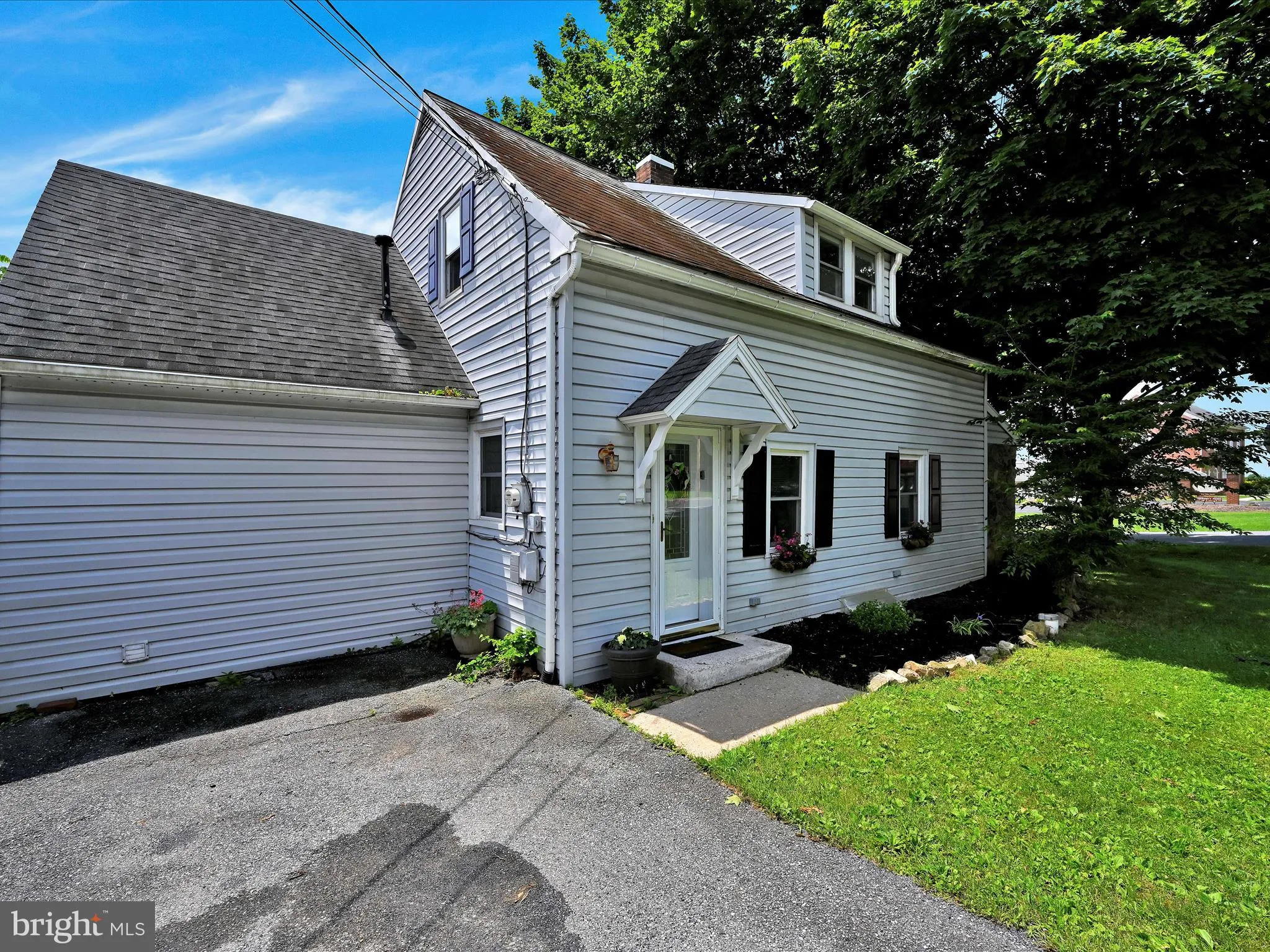 Lititz, Pennsylvania 17543, United States, 4 Bedrooms Bedrooms, ,2 BathroomsBathrooms,Residential,Coming Soon,164346