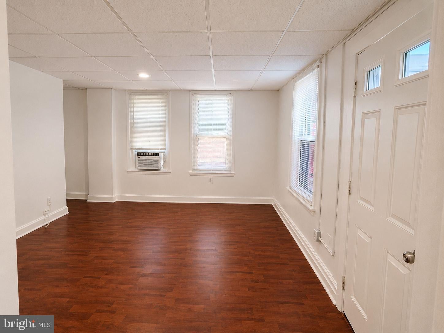 2 W 2ND STREET 3