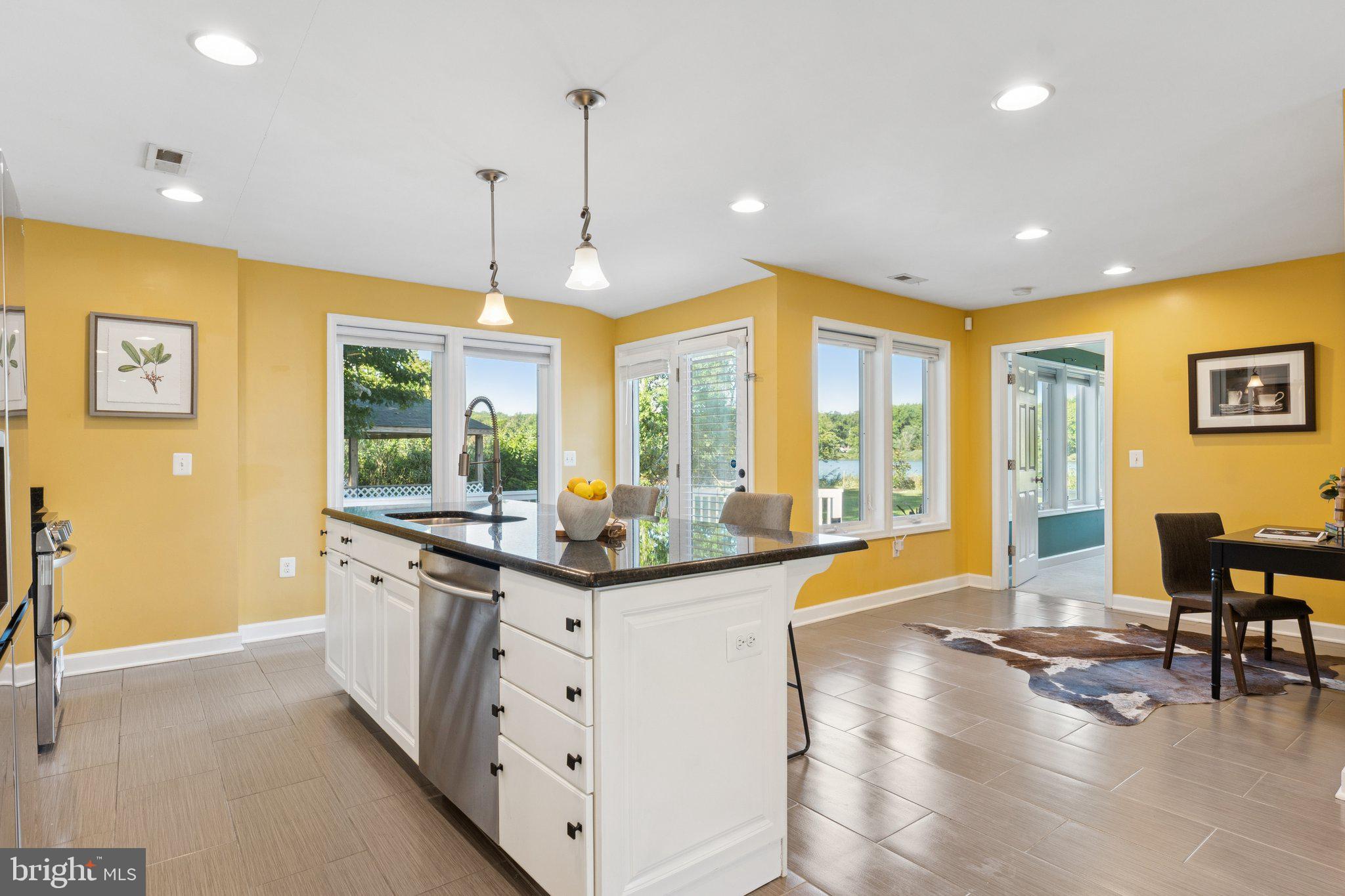 VENICE ON THE BAY - Residential