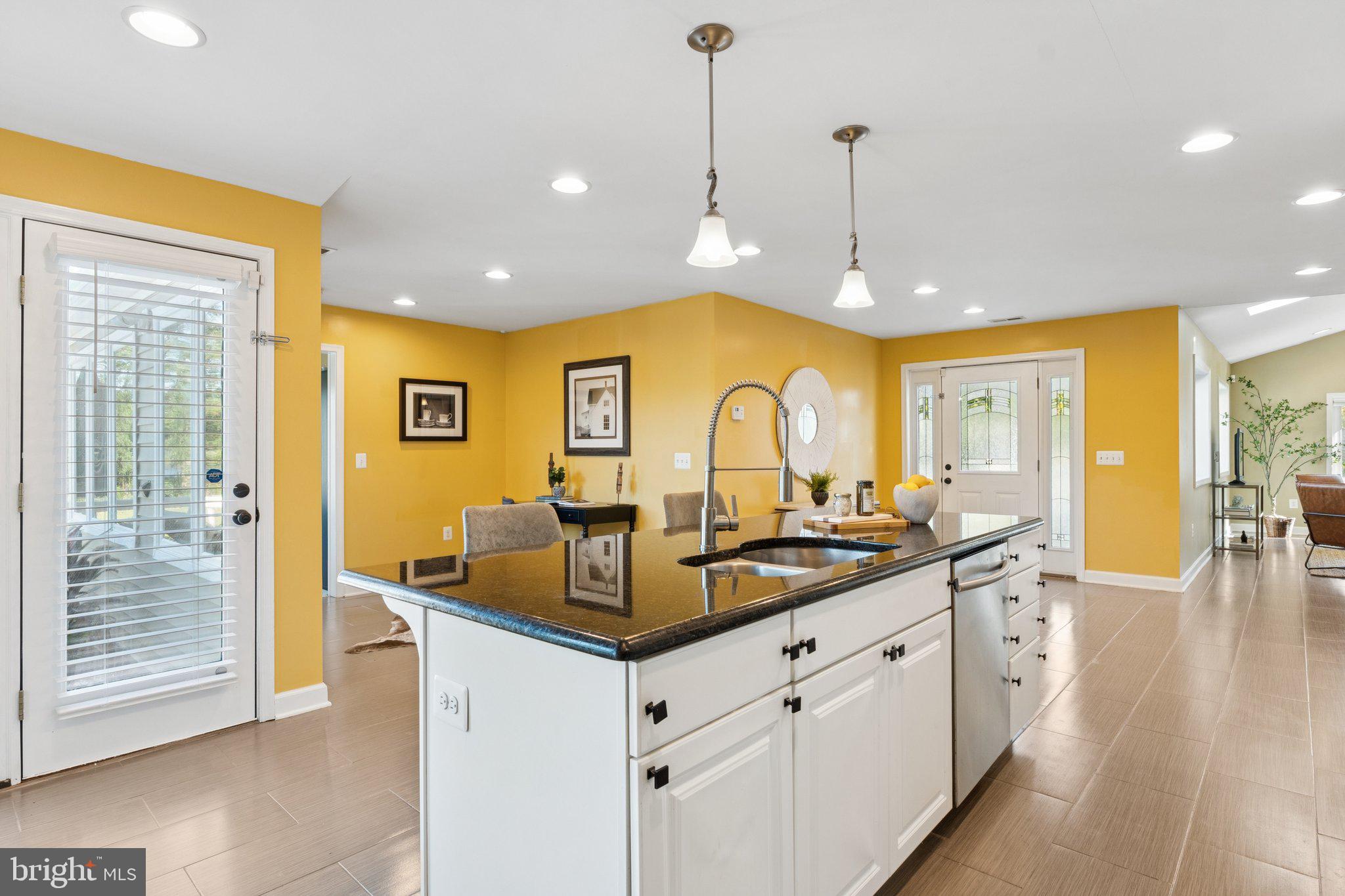 VENICE ON THE BAY - Residential