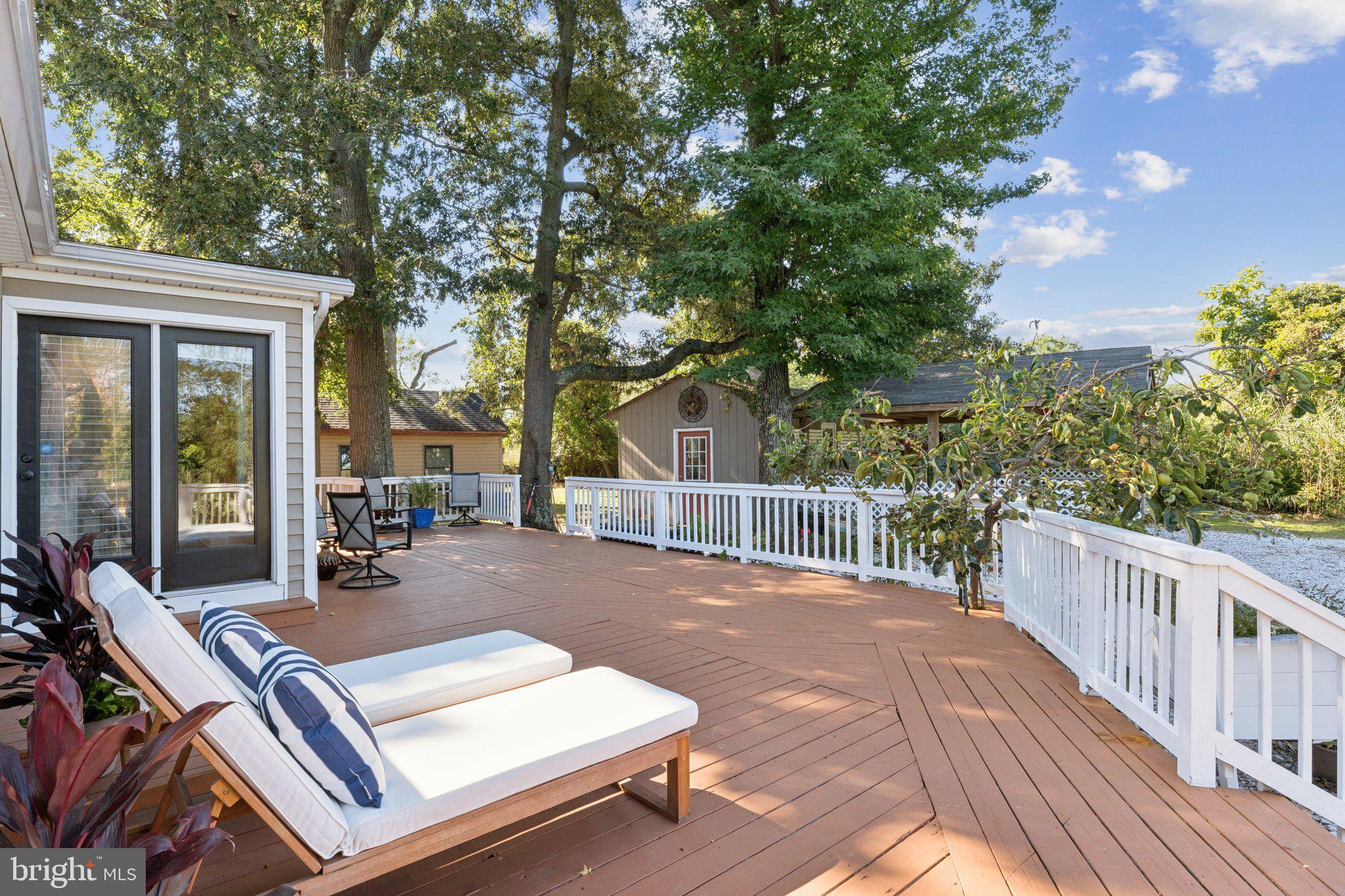 VENICE ON THE BAY - Residential