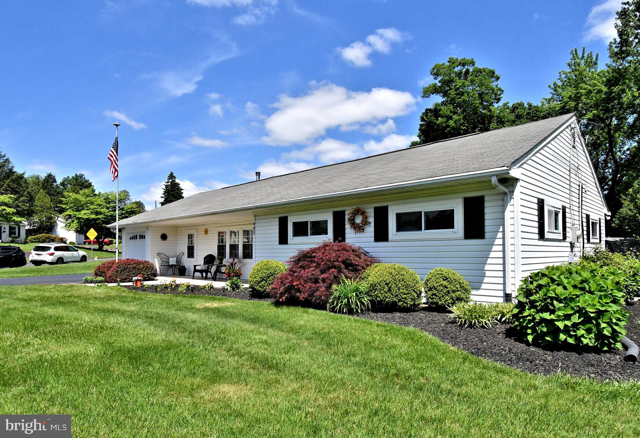 985 JEFFREY DRIVE
