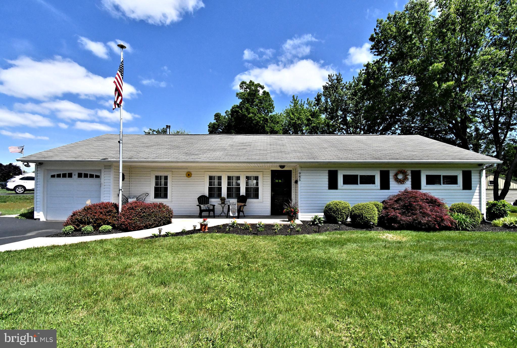 985 JEFFREY DRIVE