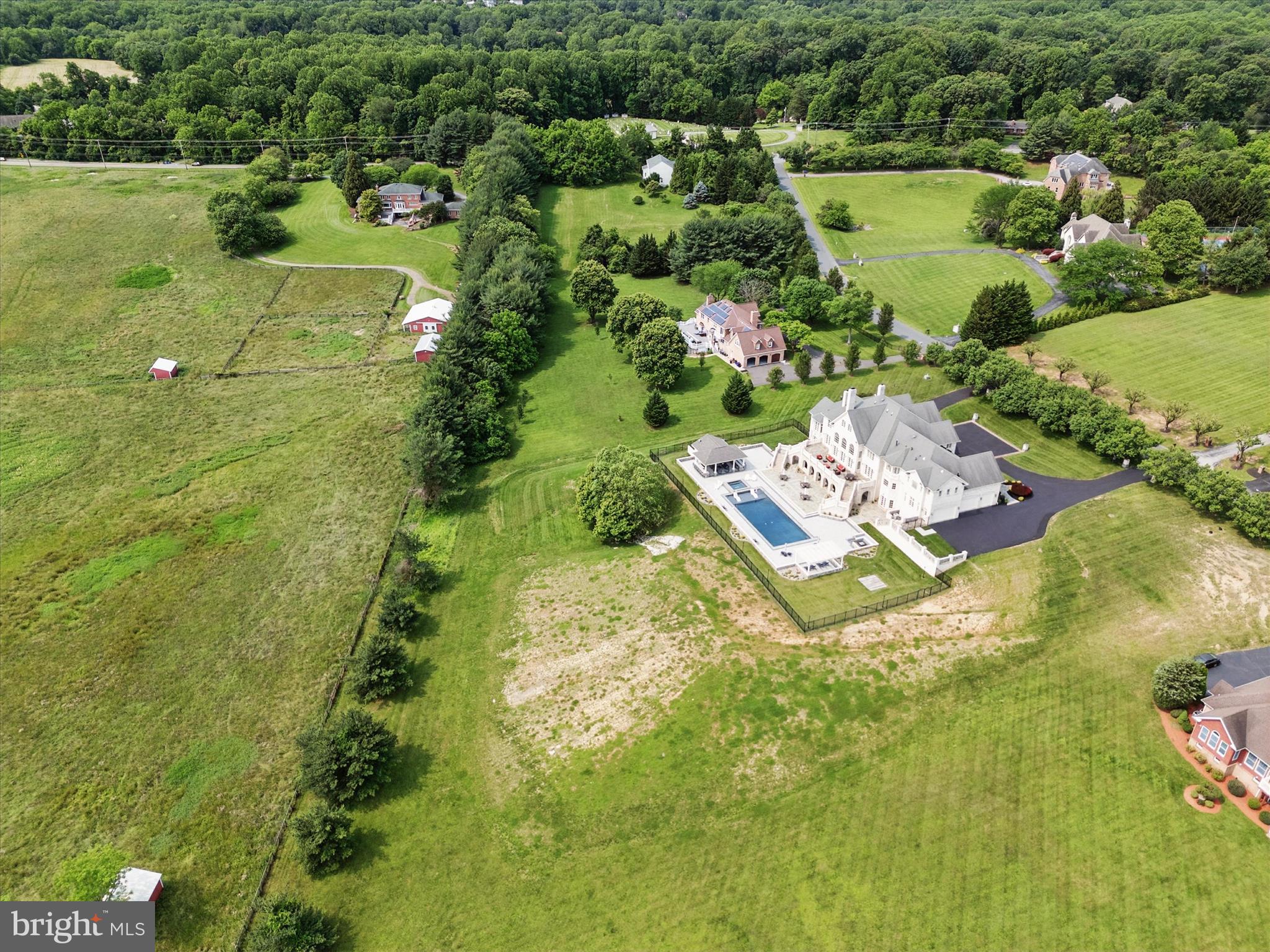 CLARKSVILLE HUNT - Residential