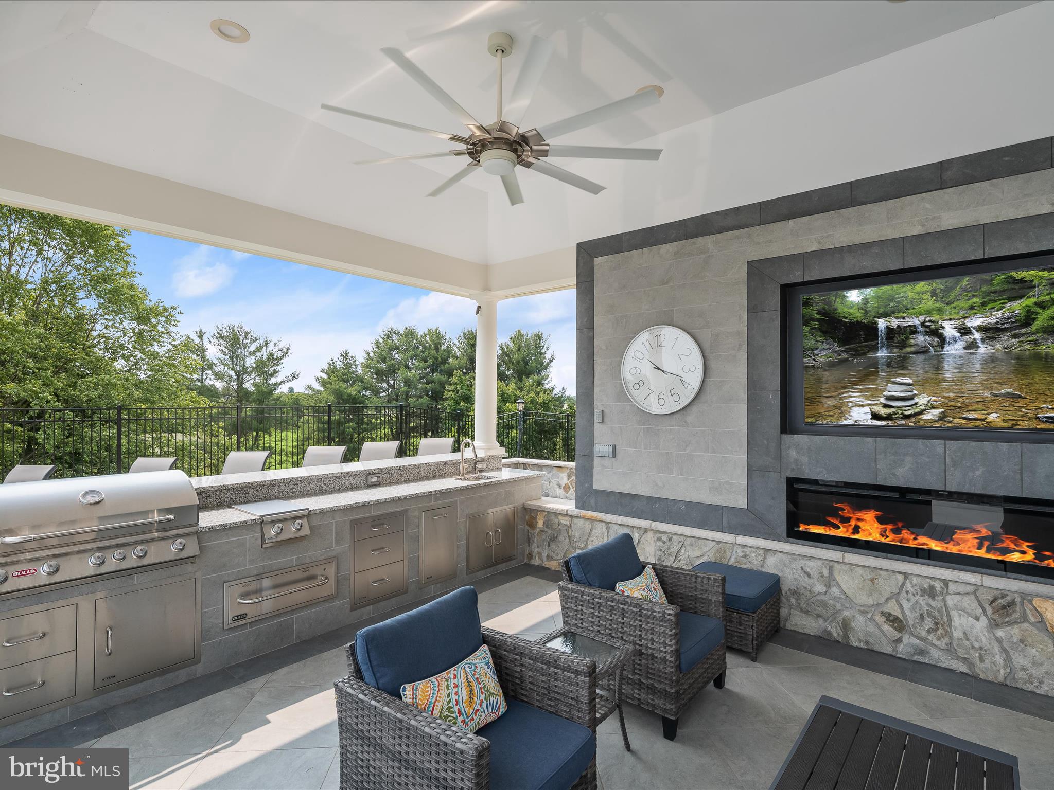 CLARKSVILLE HUNT - Residential