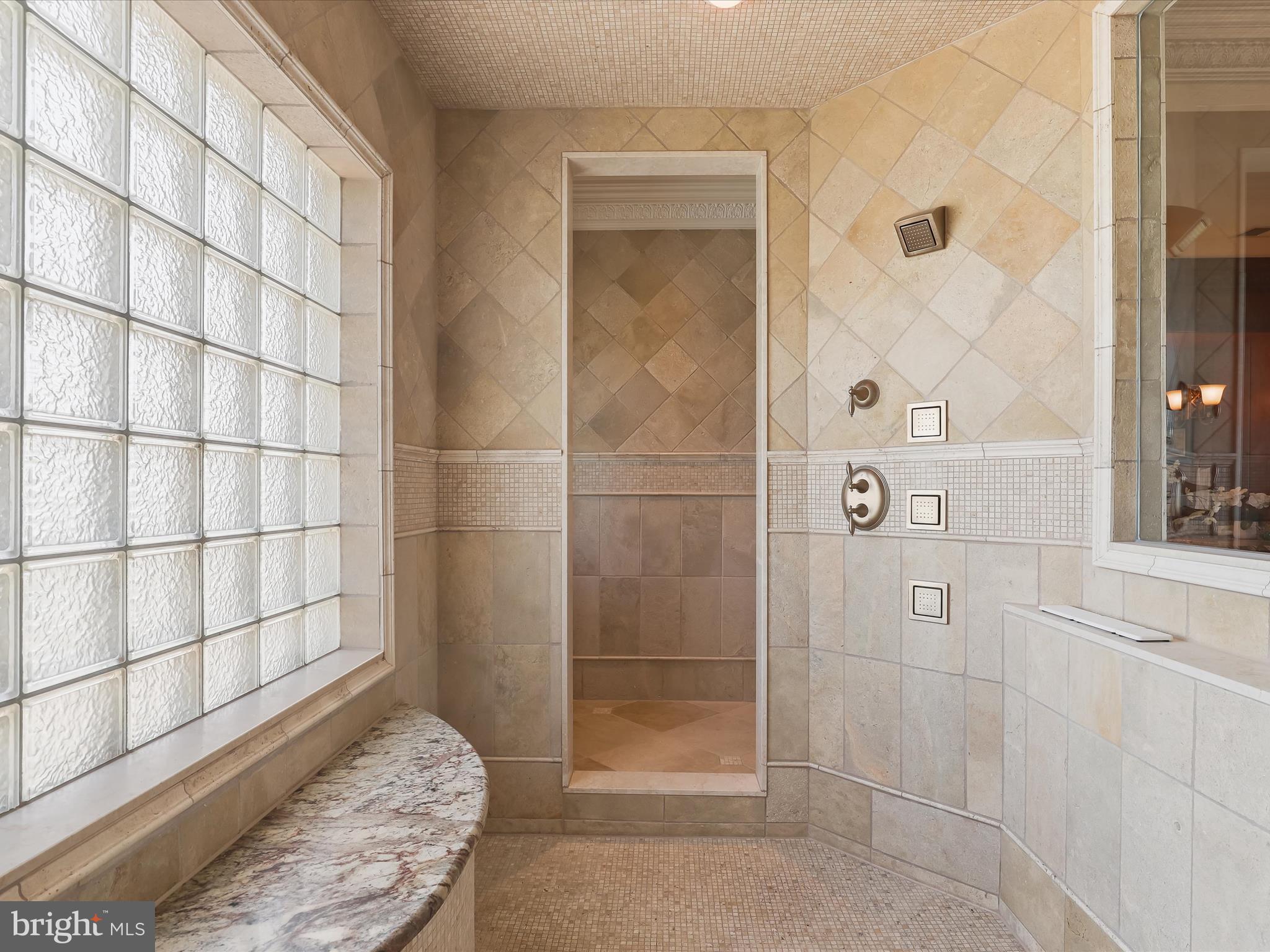 CLARKSVILLE HUNT - Residential