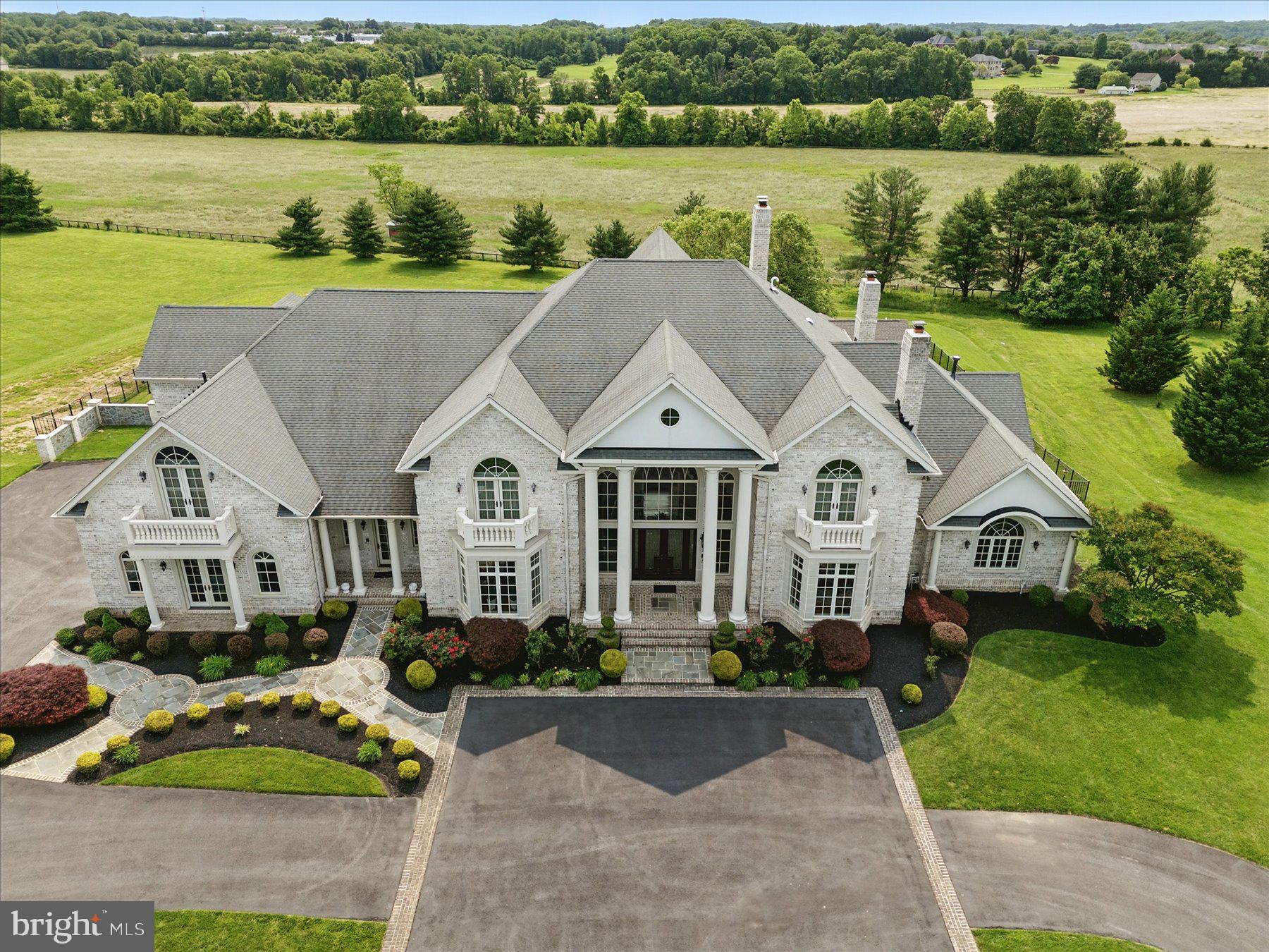 5912 CLIFTON OAKS DRIVE