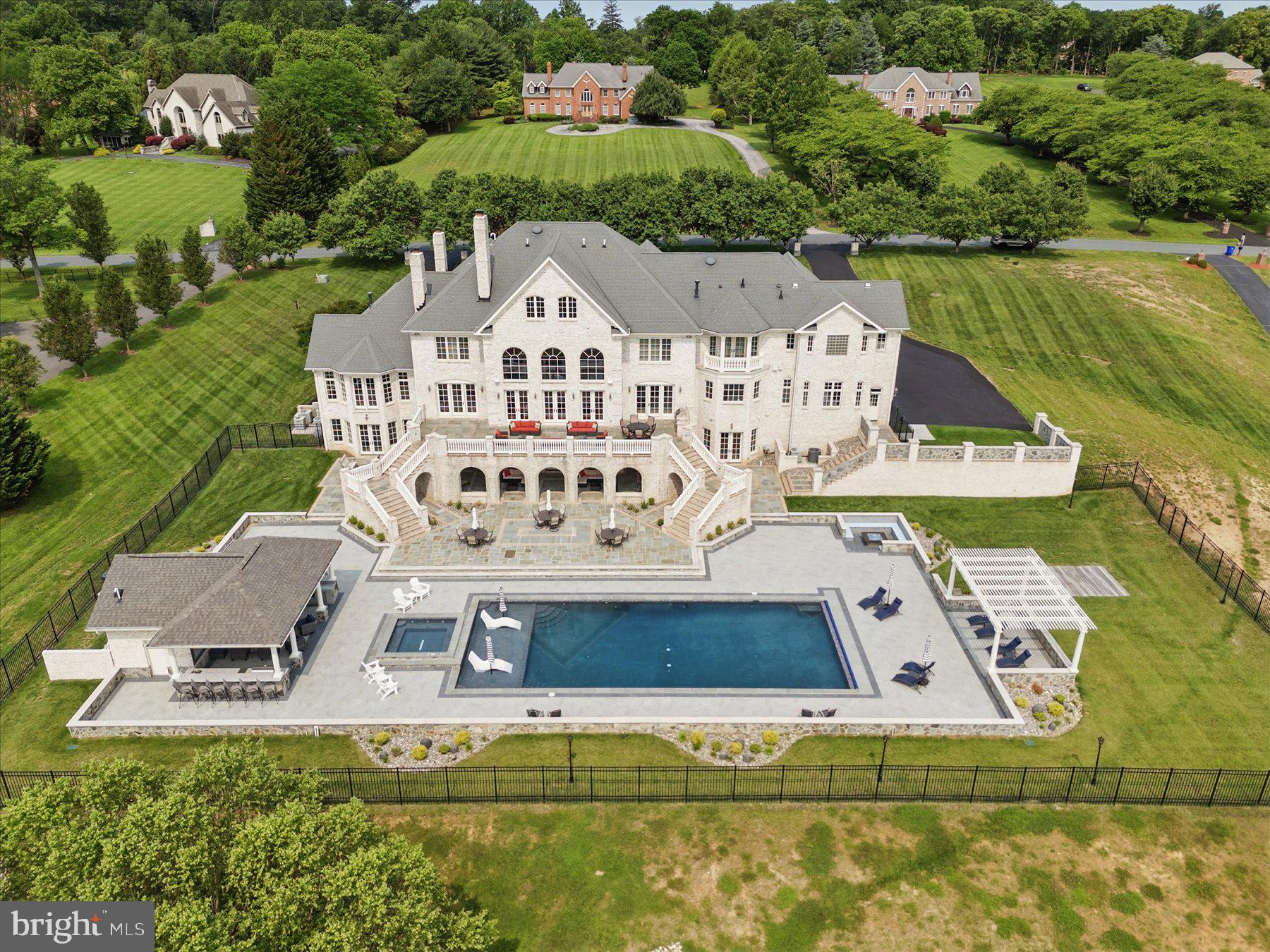 5912 CLIFTON OAKS DRIVE